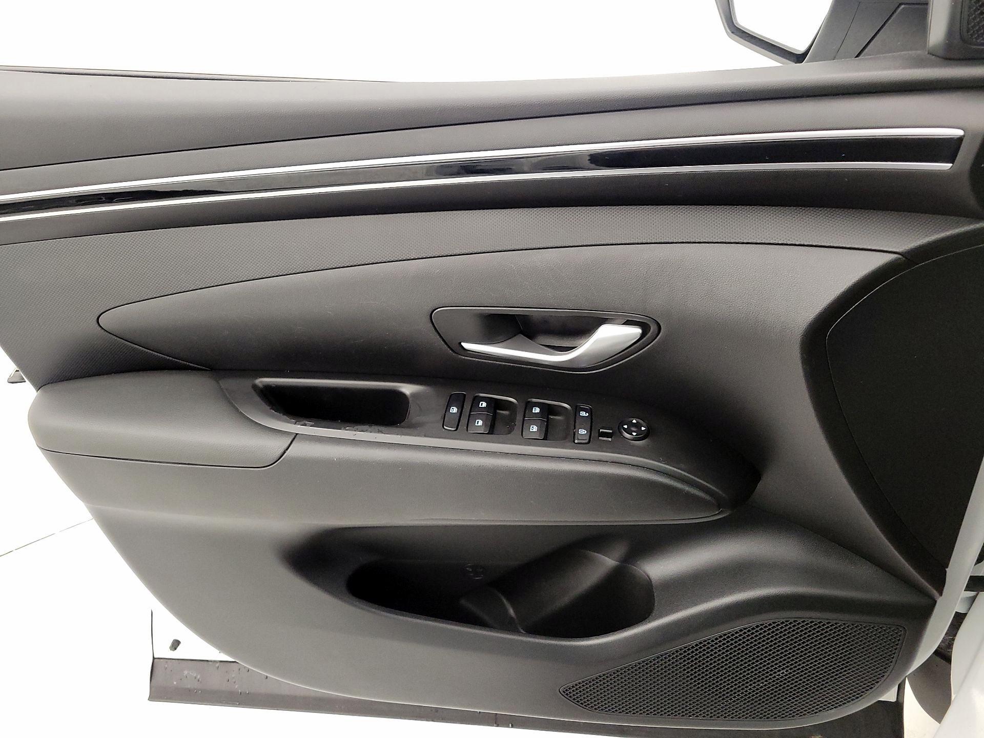 Thumbnail: 2022 Hyundai Santa Cruz - 12