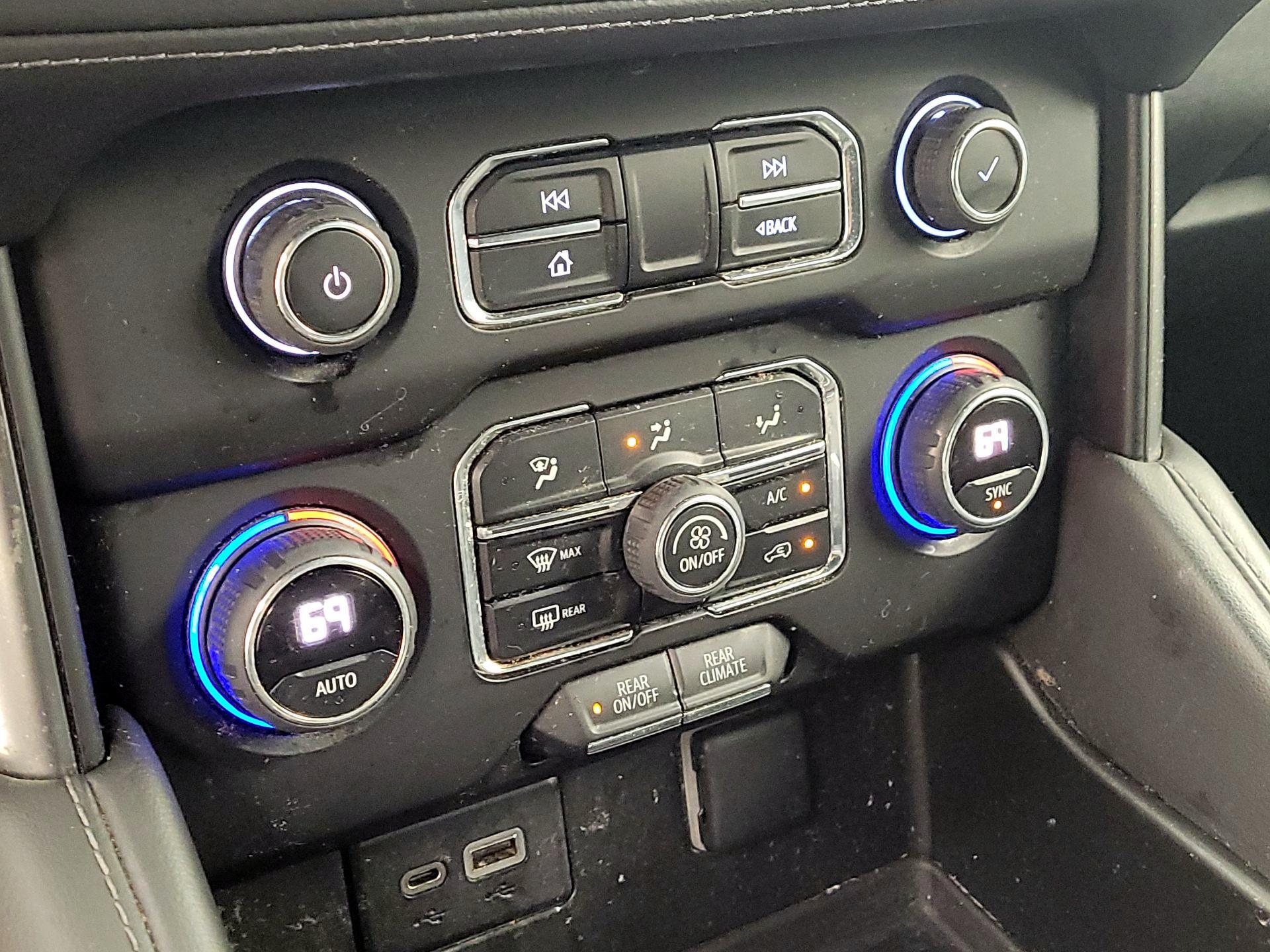 Thumbnail: 2023 Chevrolet Suburban - 16