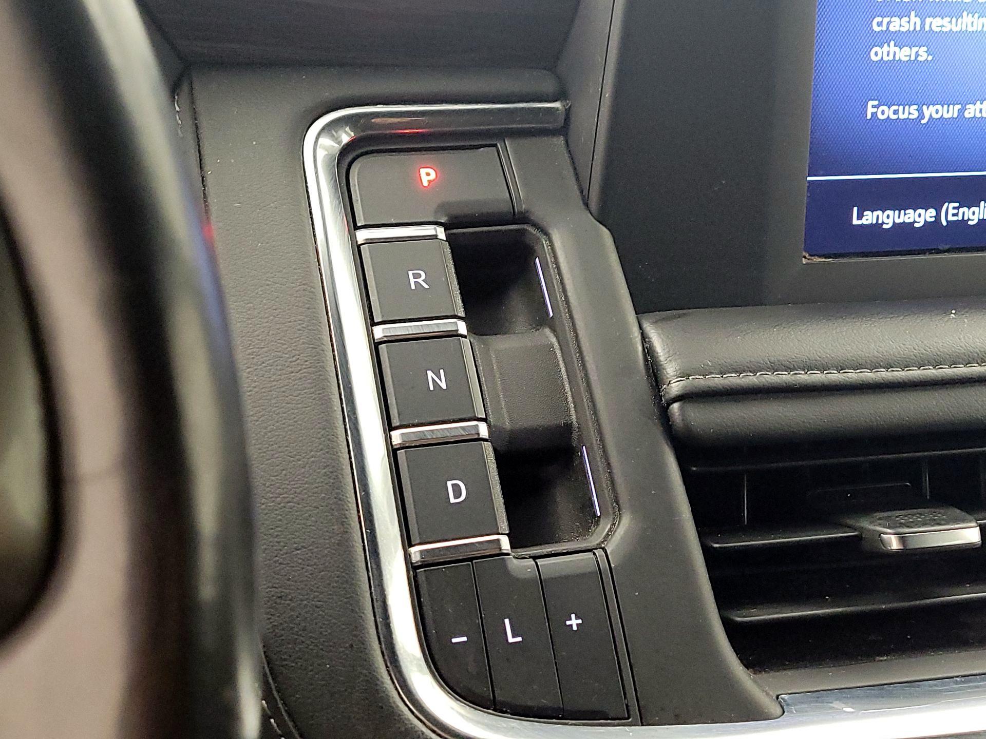 Thumbnail: 2023 Chevrolet Suburban - 17