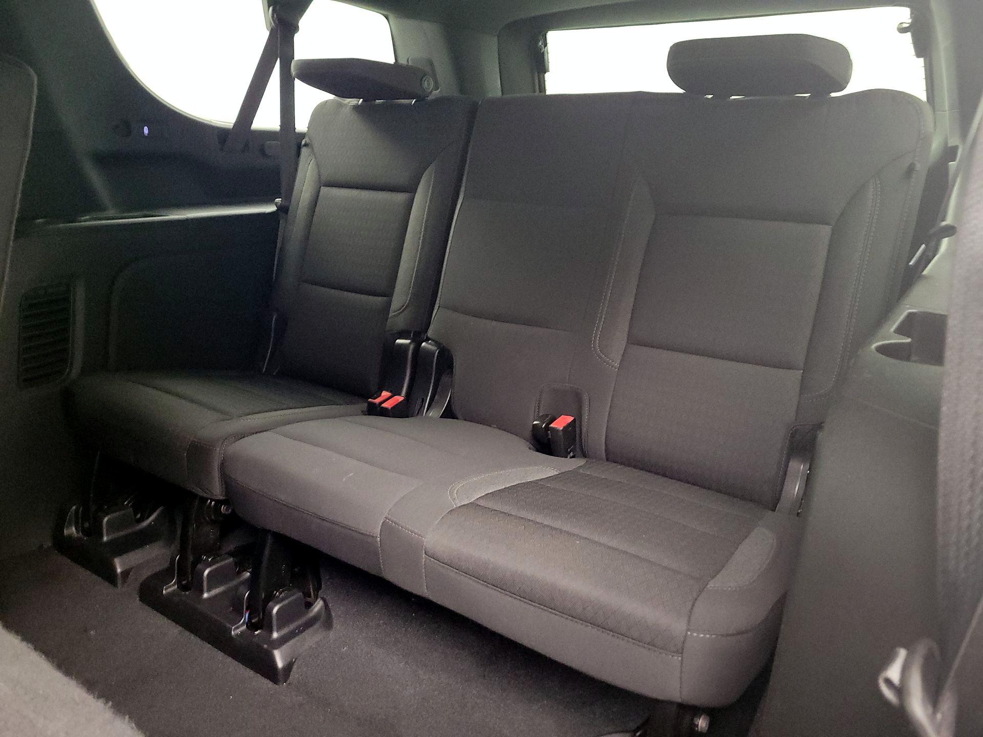 Thumbnail: 2023 Chevrolet Suburban - 20