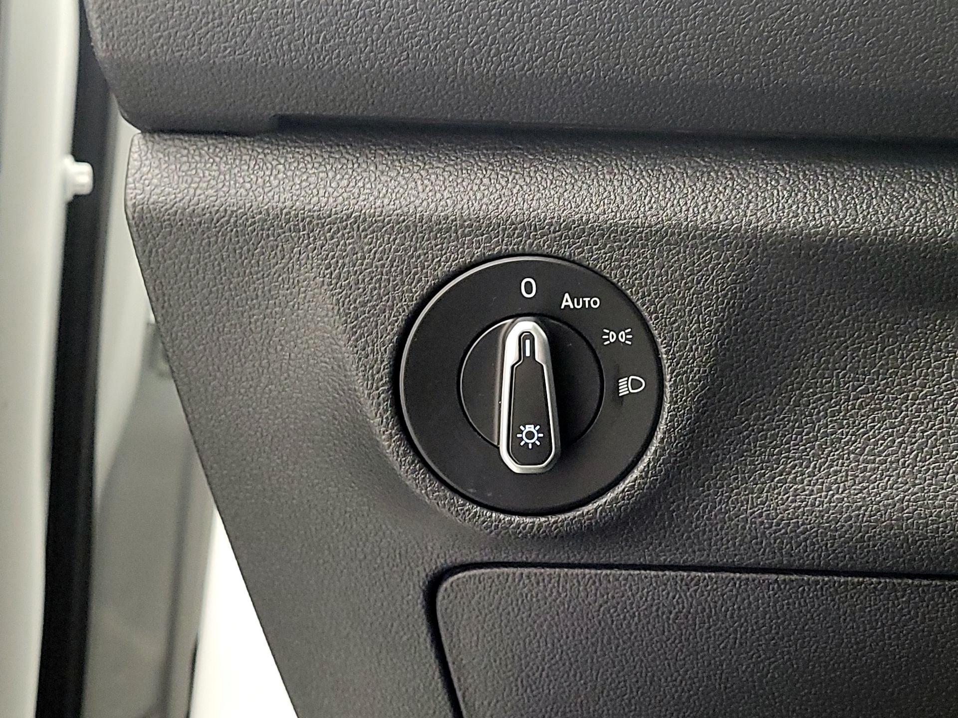 Thumbnail: 2024 Volkswagen Jetta - 13