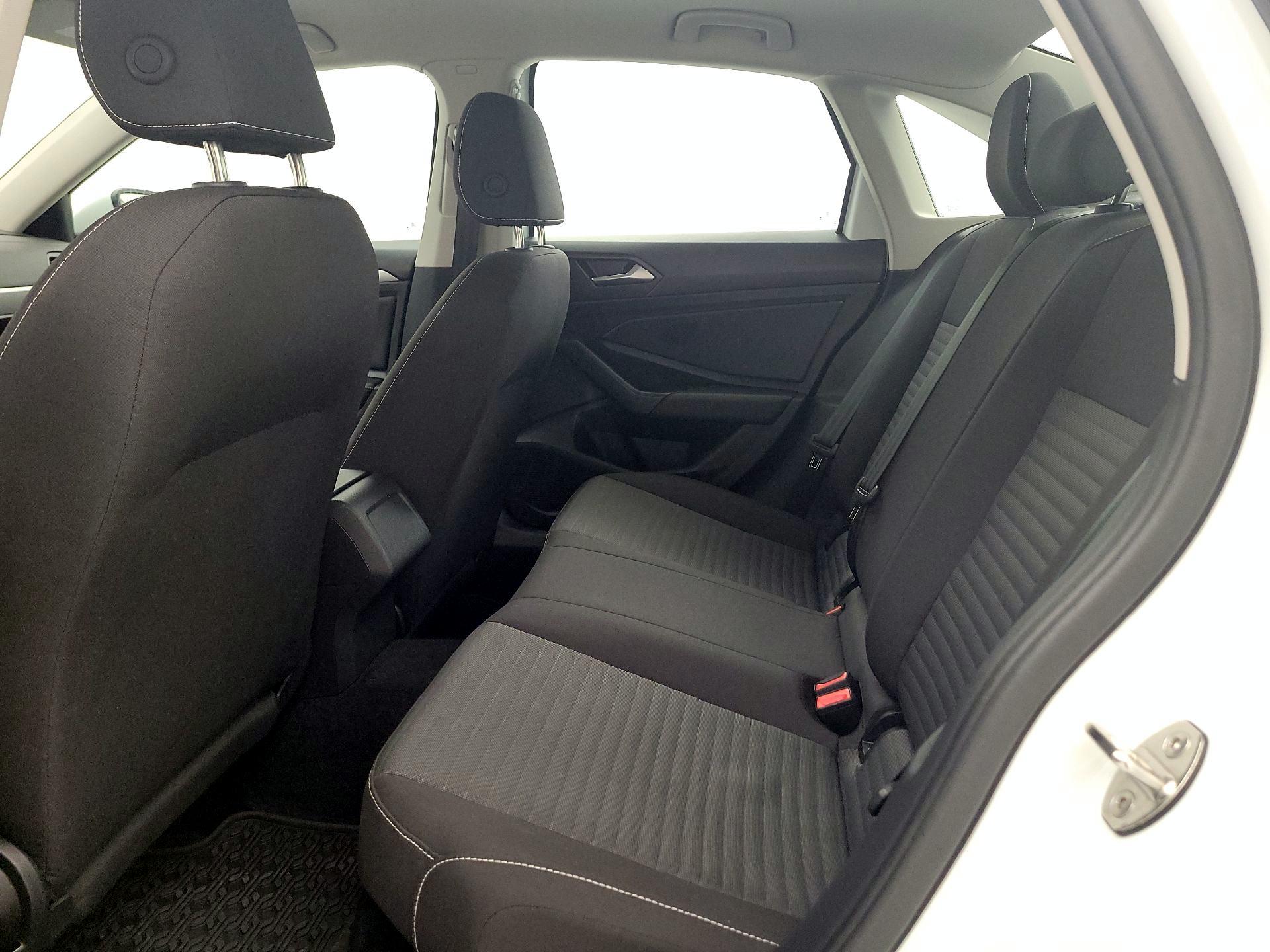 Thumbnail: 2024 Volkswagen Jetta - 19