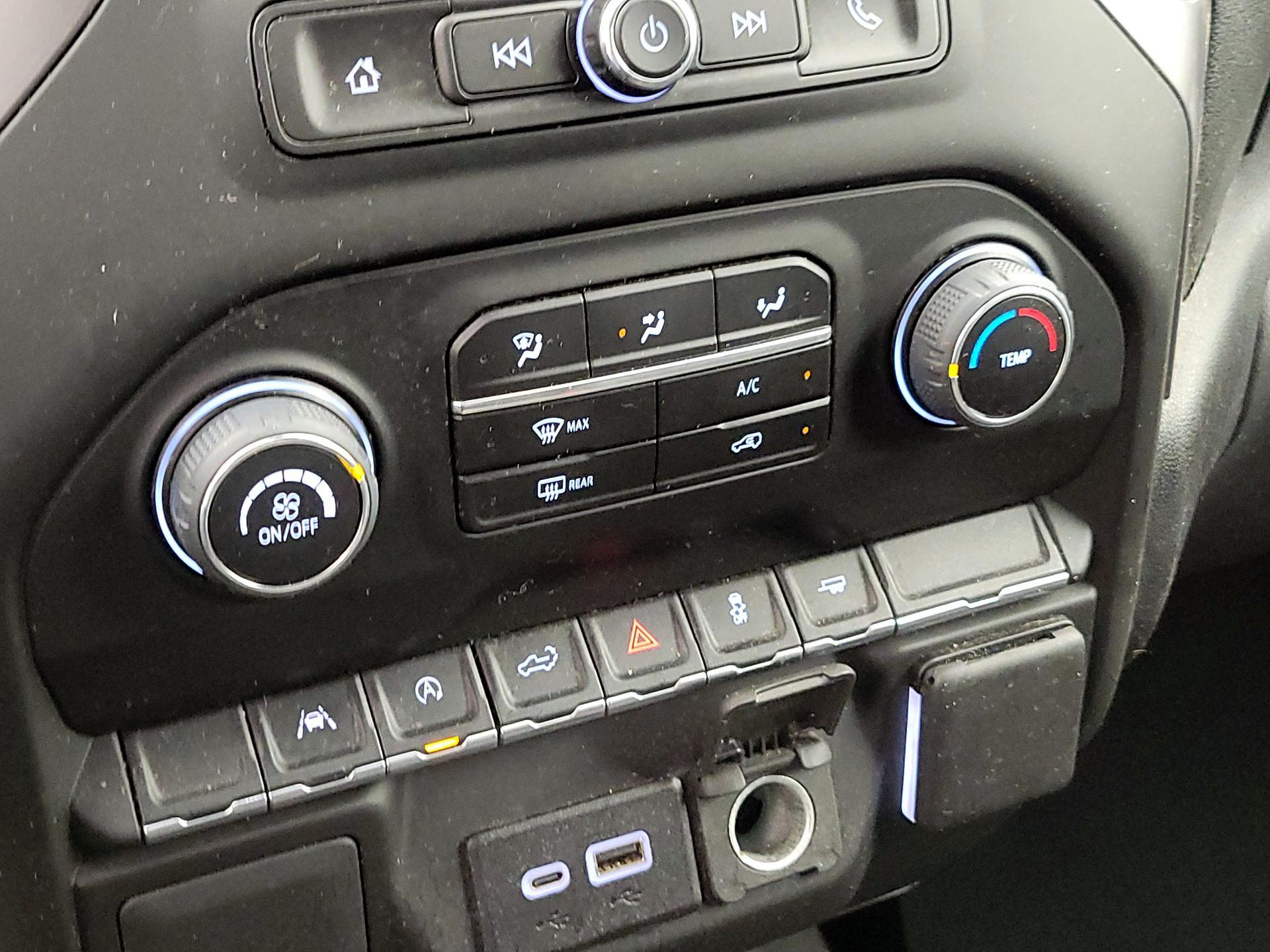 Thumbnail: 2024 Chevrolet Silverado 1500 - 16