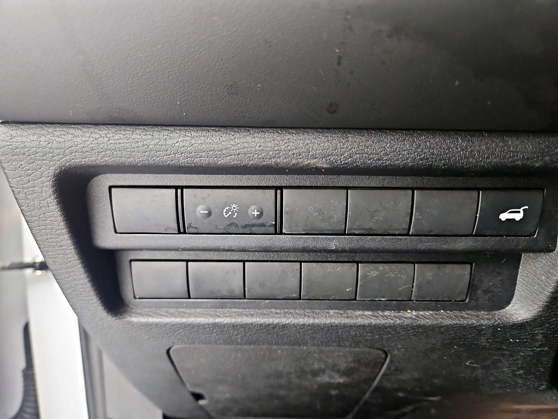 Thumbnail: 2024 Mitsubishi Outlander - 13