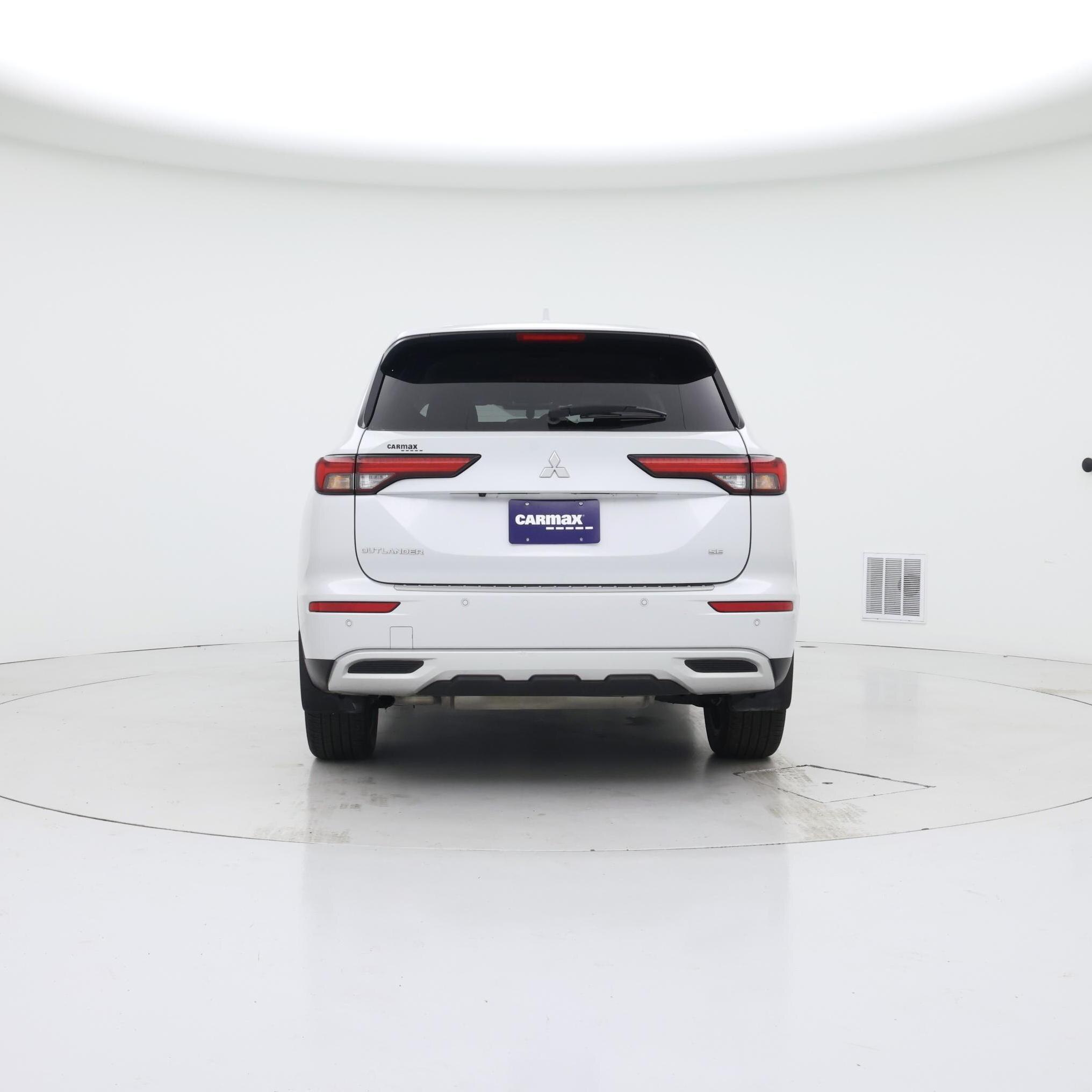 Thumbnail: 2024 Mitsubishi Outlander - 6