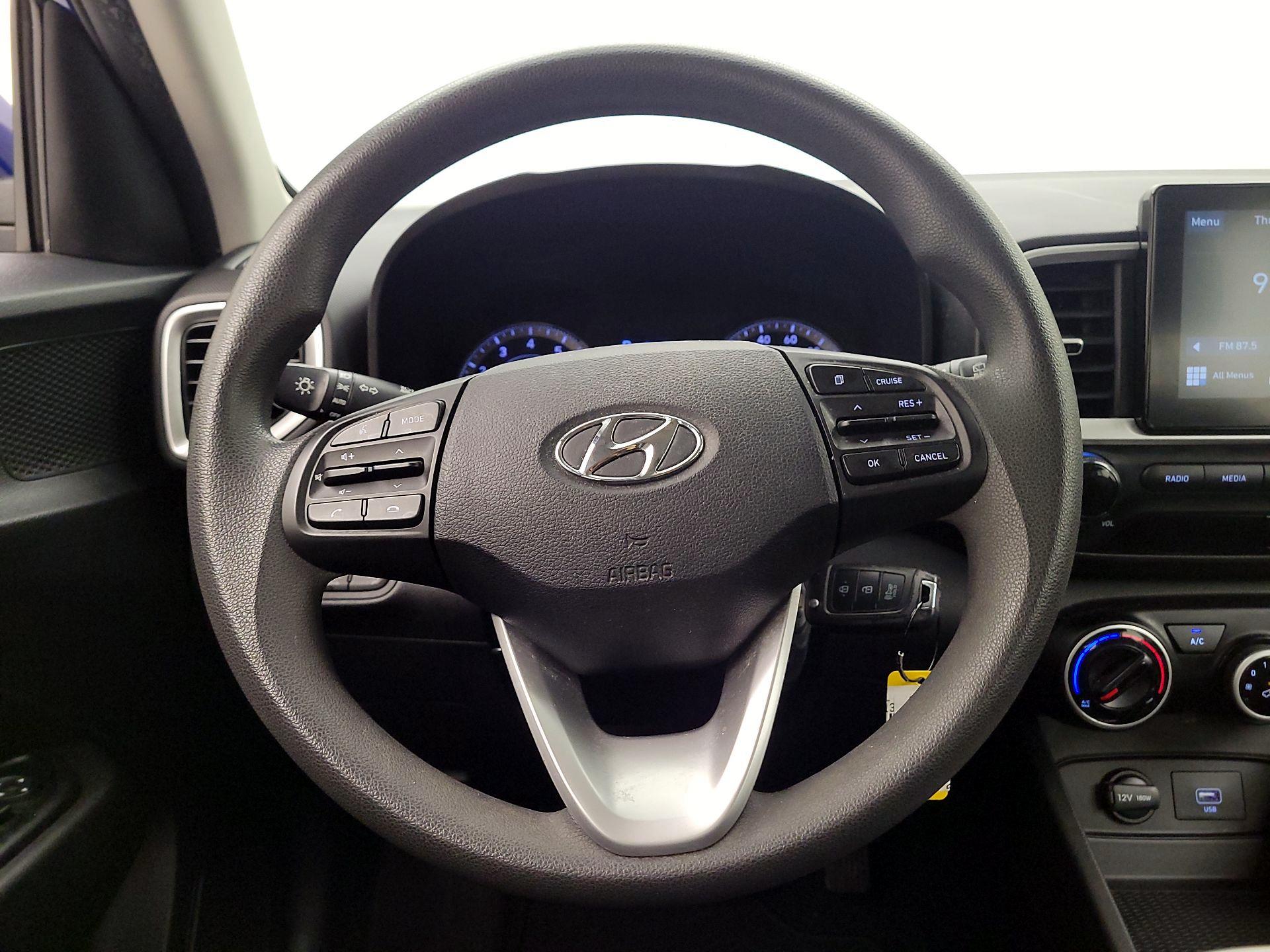 Thumbnail: 2021 Hyundai Venue - 10