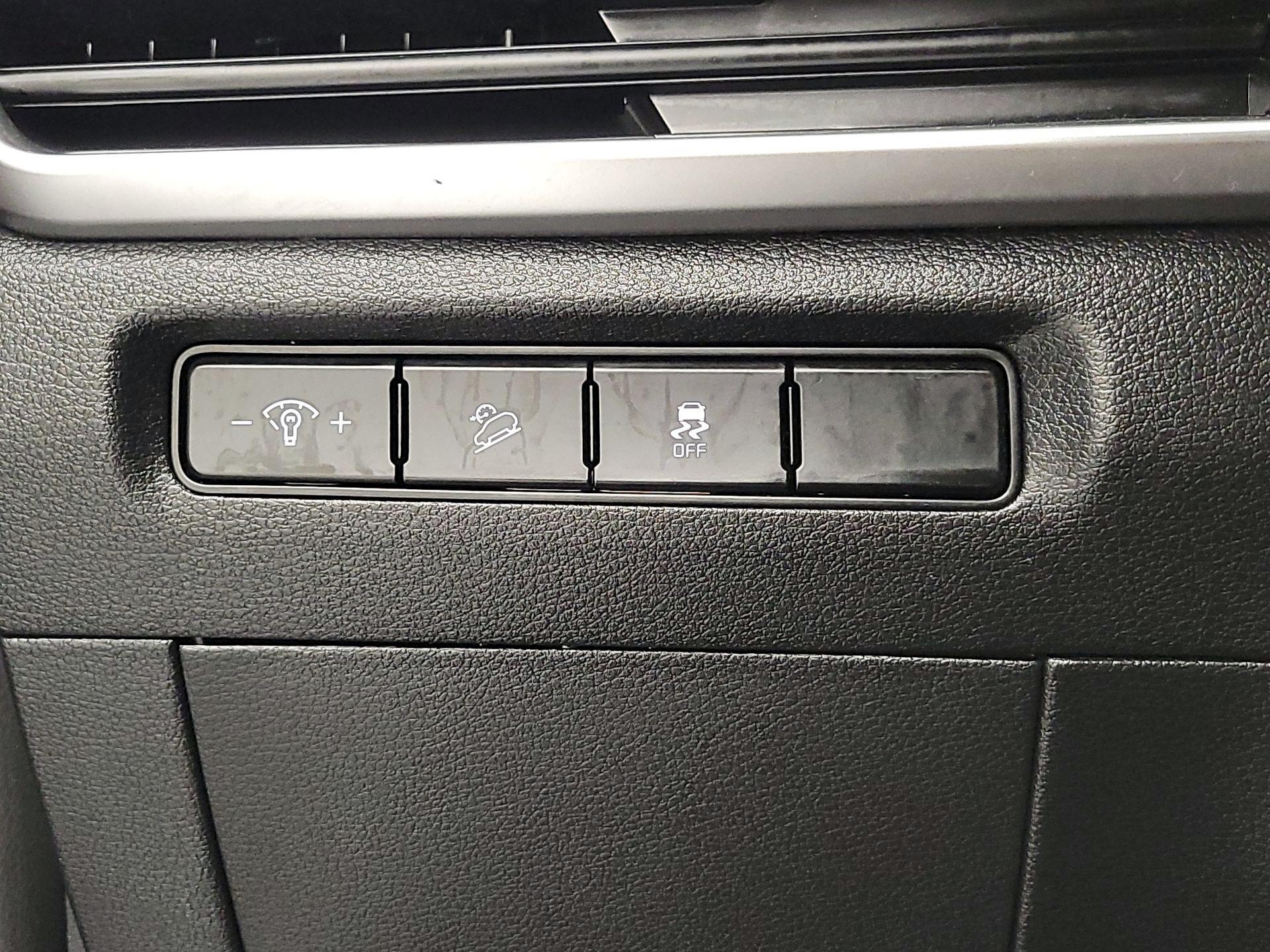 Thumbnail: 2024 Kia Telluride - 13