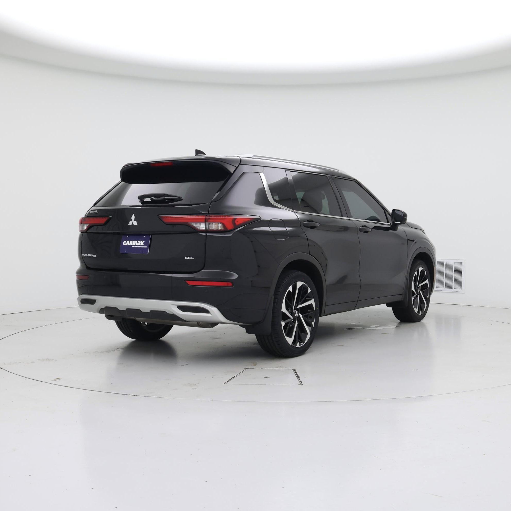 Thumbnail: 2022 Mitsubishi Outlander - 8