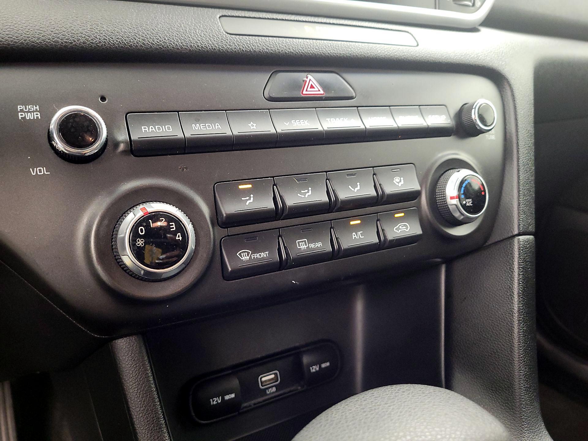 Thumbnail: 2021 Kia Sportage - 16