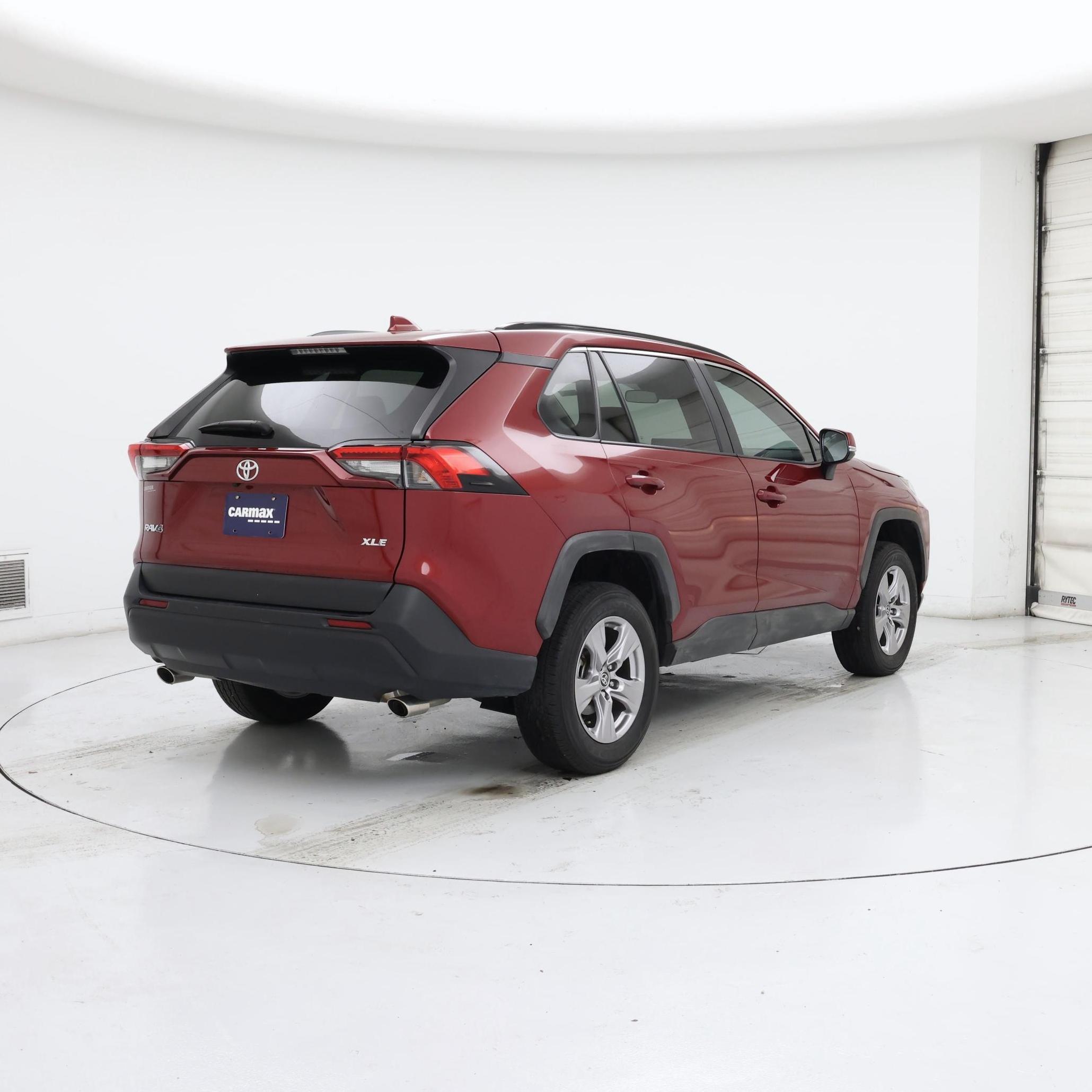 Thumbnail: 2022 Toyota RAV4 - 8