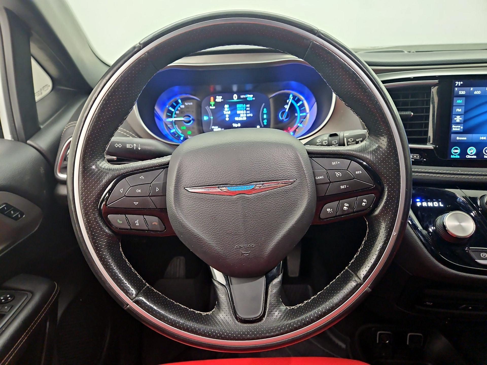Thumbnail: 2020 Chrysler Pacifica - 10