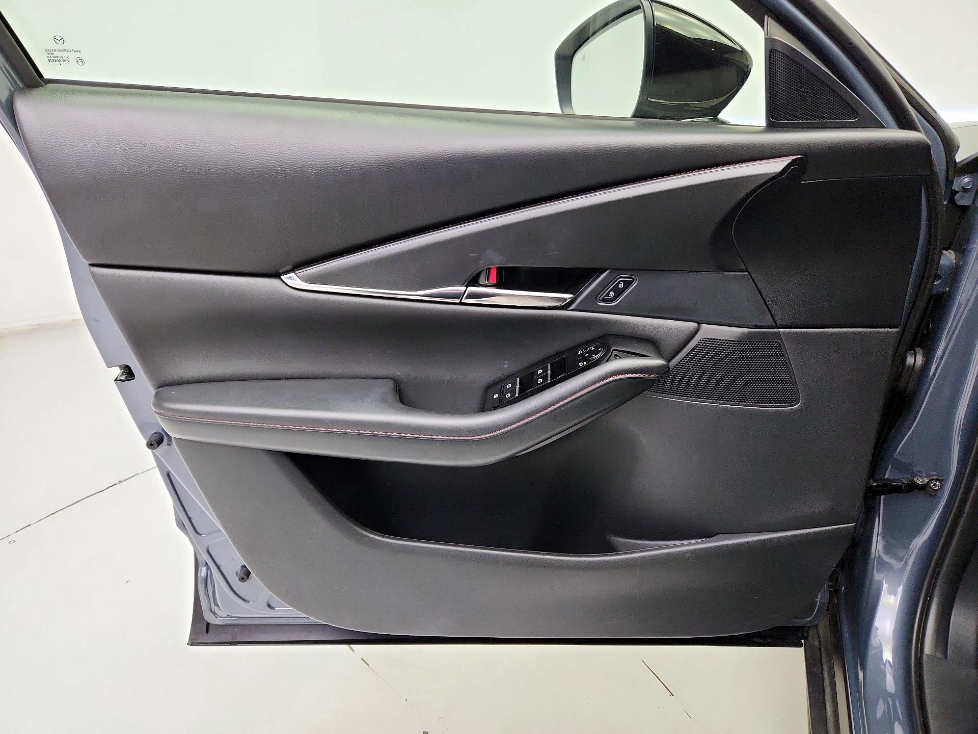 Thumbnail: 2025 Mazda CX-30 - 12