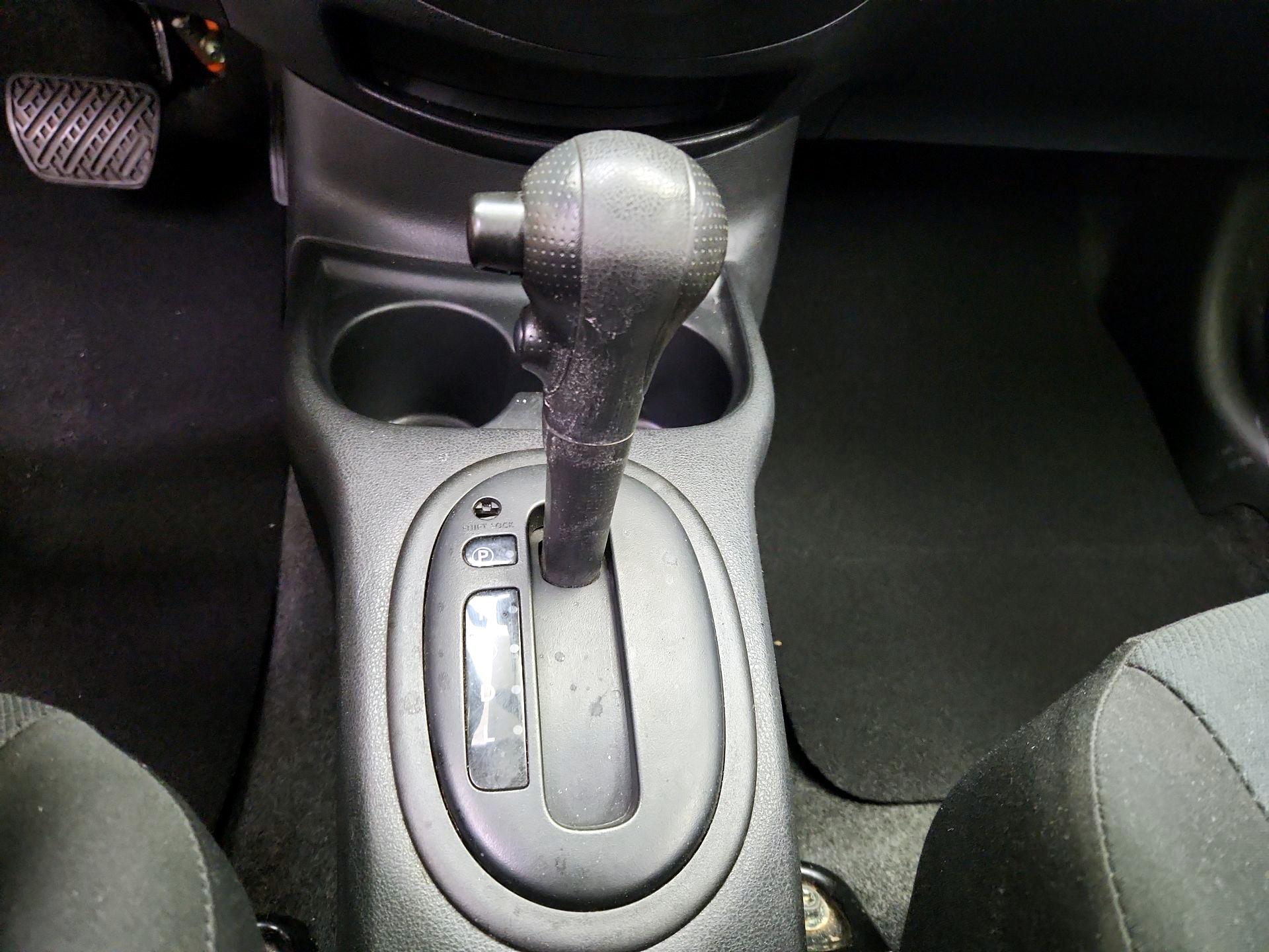 Thumbnail: 2014 Nissan Versa Note - 16