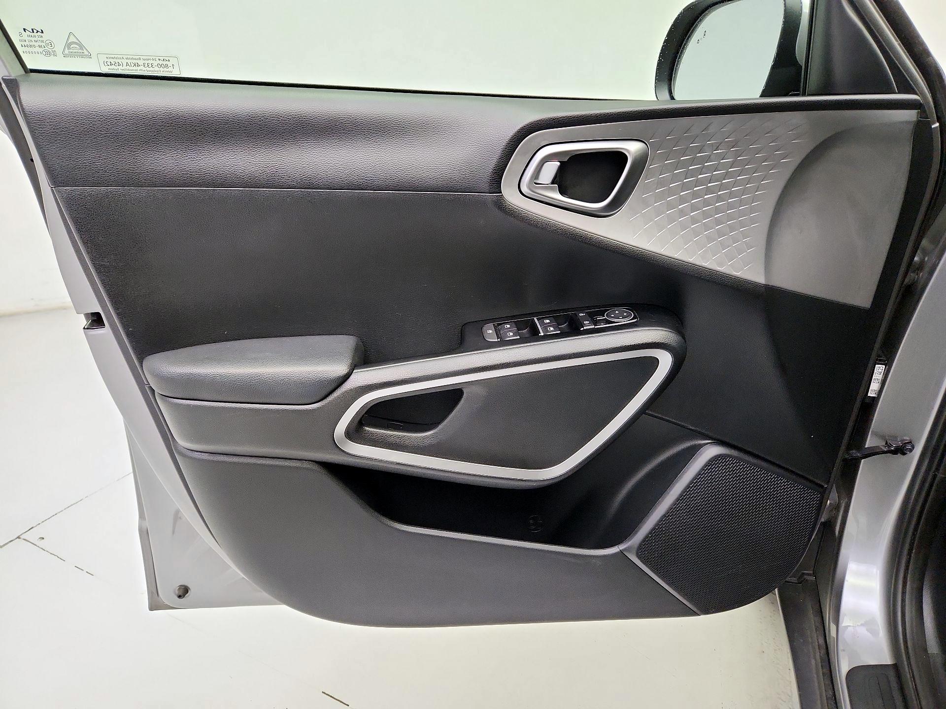 Thumbnail: 2025 Kia Soul - 12