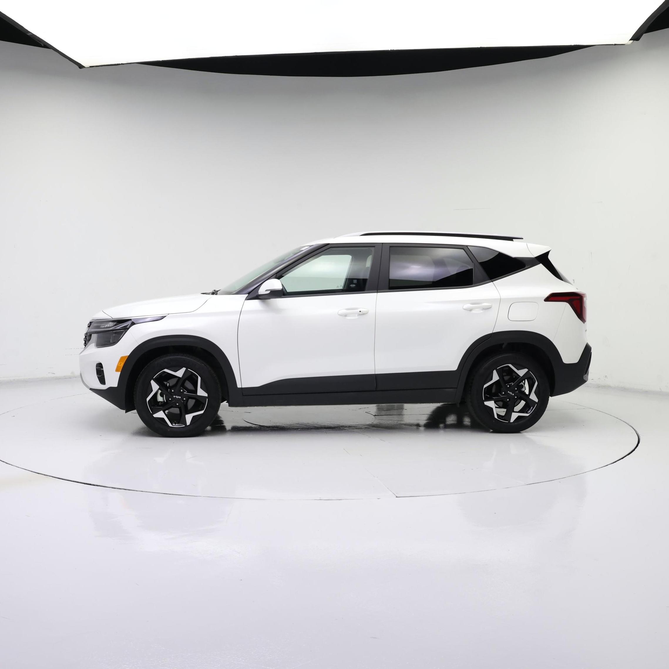 Thumbnail: 2025 Kia Seltos - 3