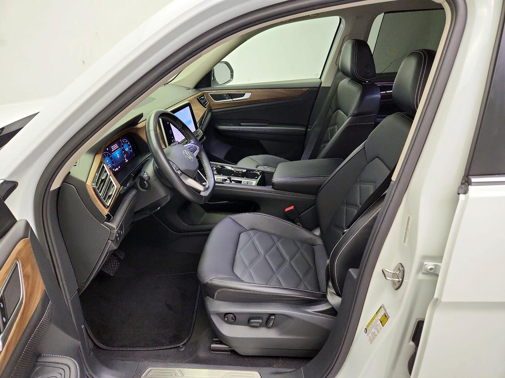 Thumbnail: 2025 Volkswagen Atlas - 11