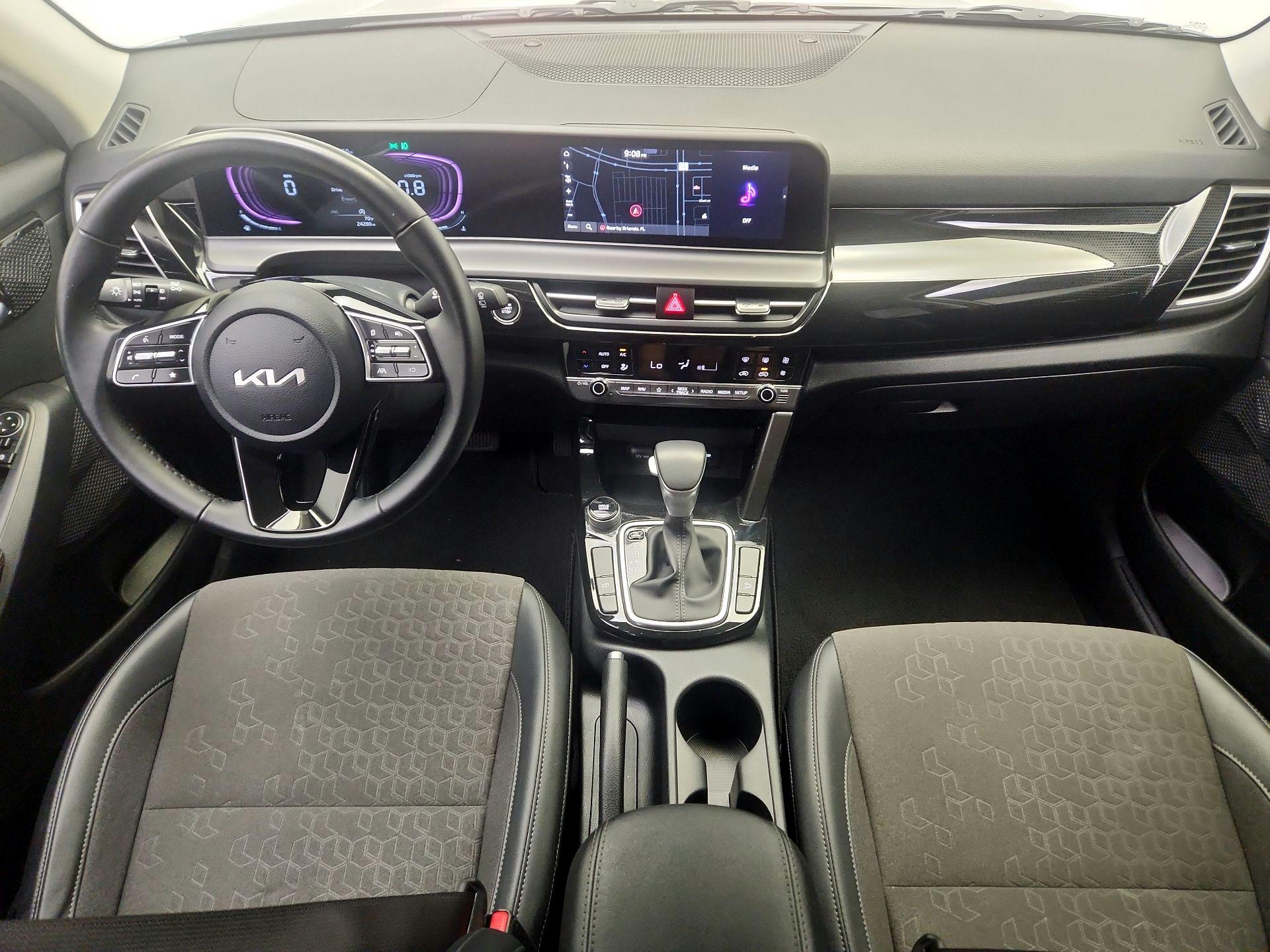 Thumbnail: 2025 Kia Seltos - 9