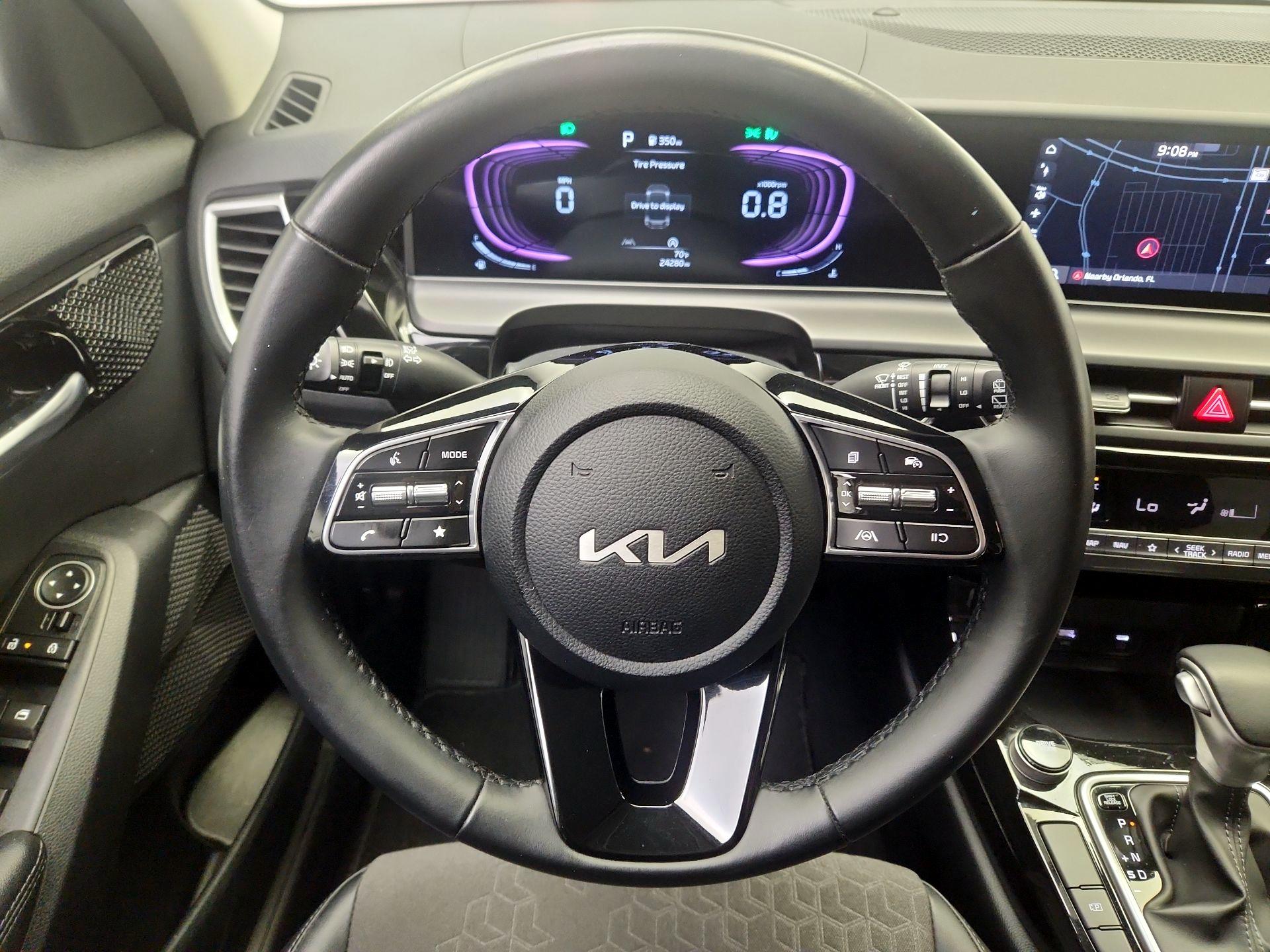 Thumbnail: 2025 Kia Seltos - 10