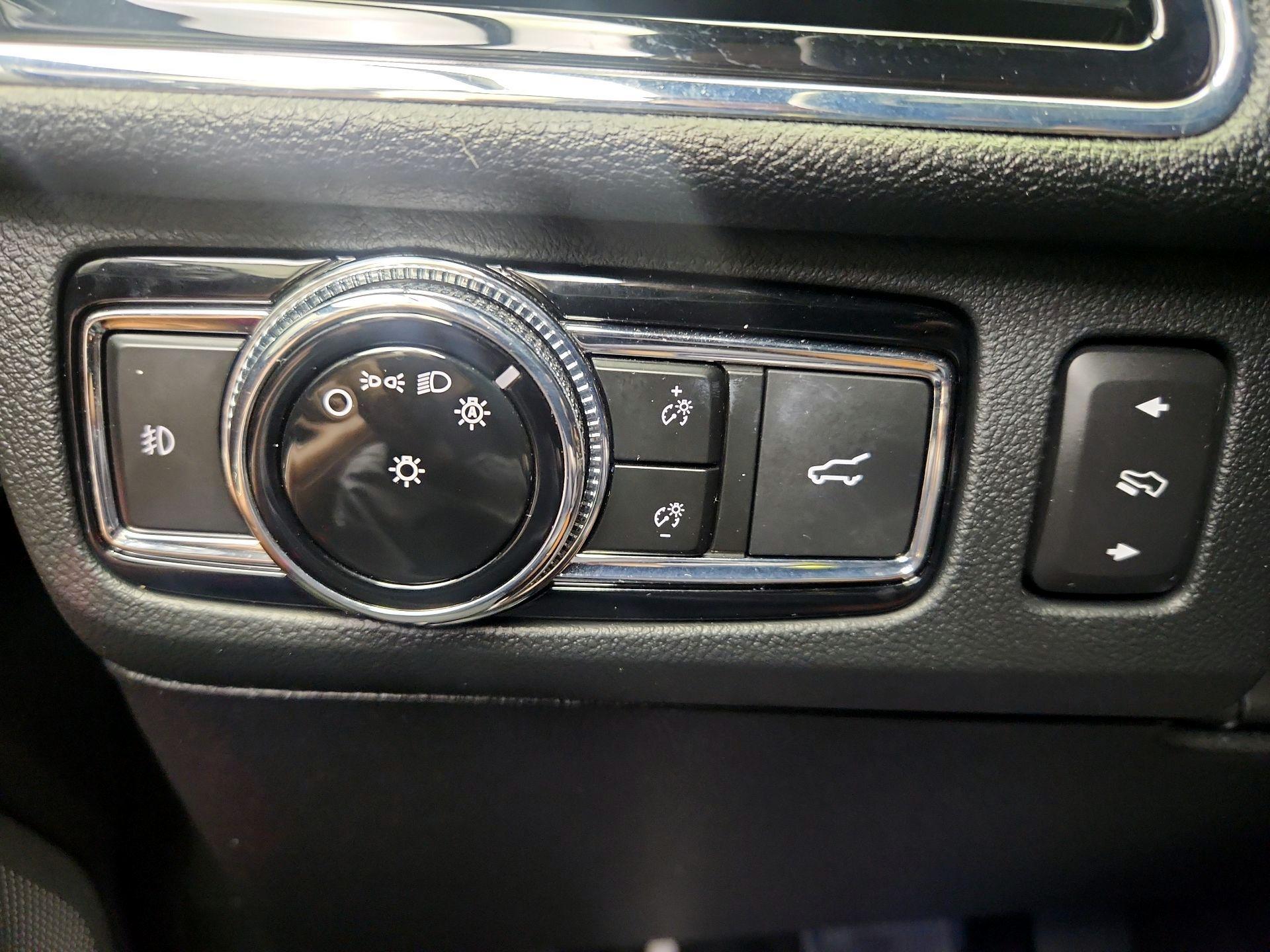Thumbnail: 2020 Lincoln Navigator - 13