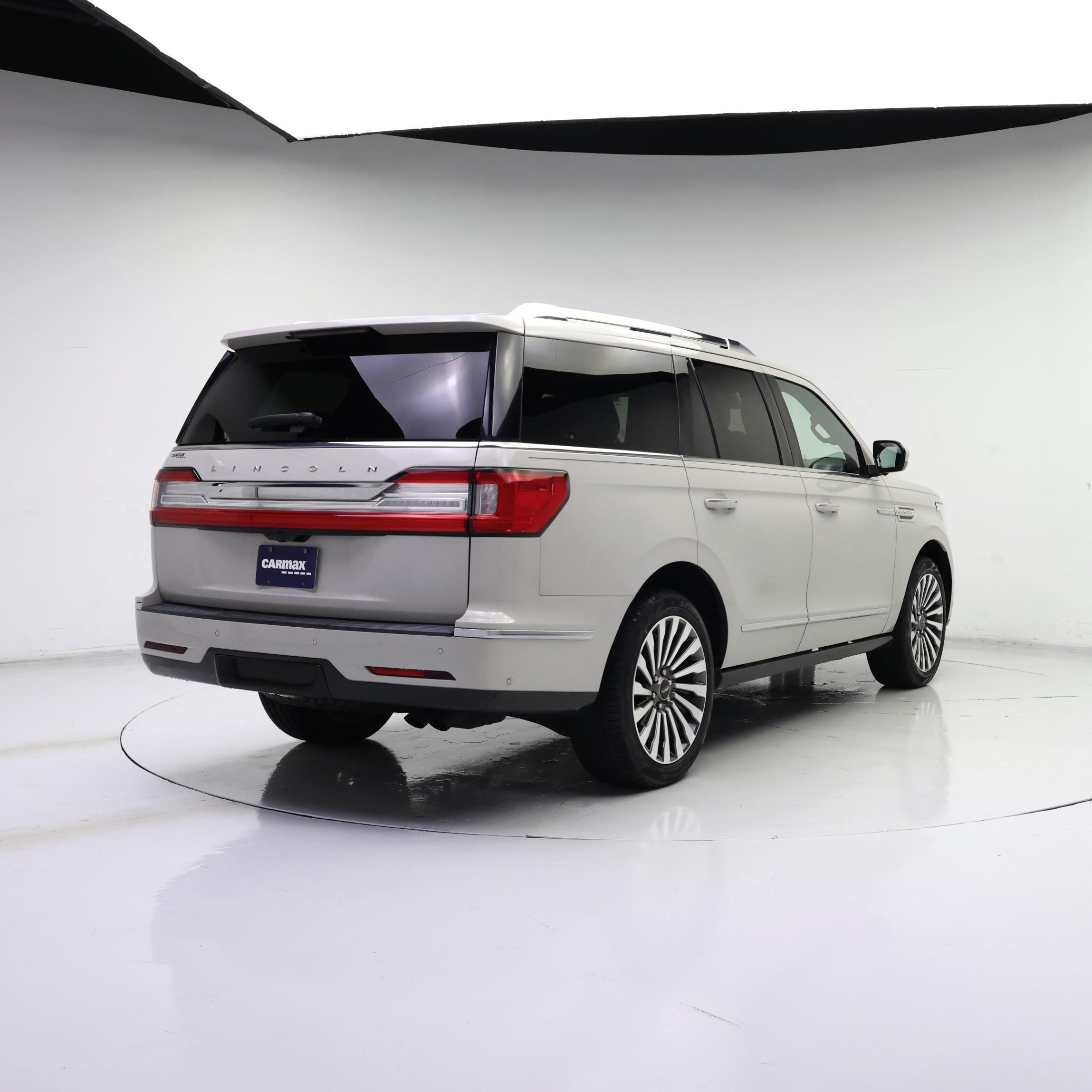 Thumbnail: 2020 Lincoln Navigator - 8
