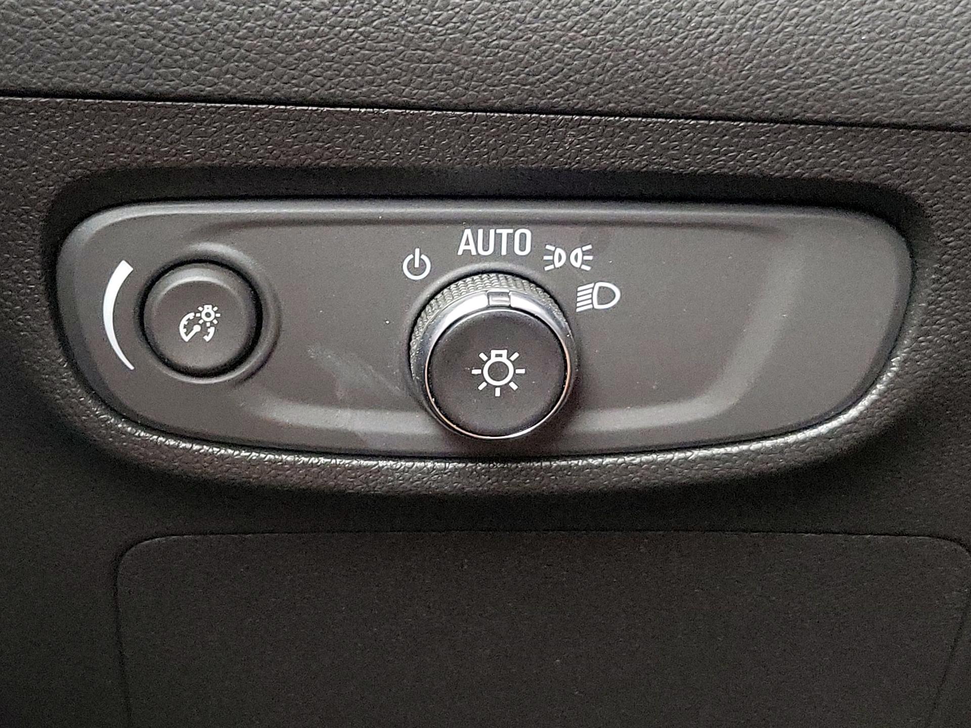 Thumbnail: 2025 Buick Encore GX - 13