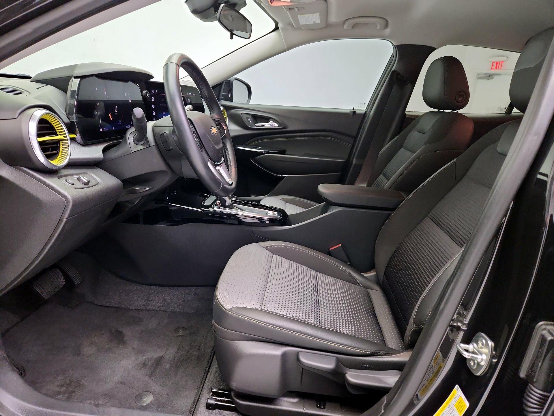 Thumbnail: 2024 Chevrolet Trax - 11