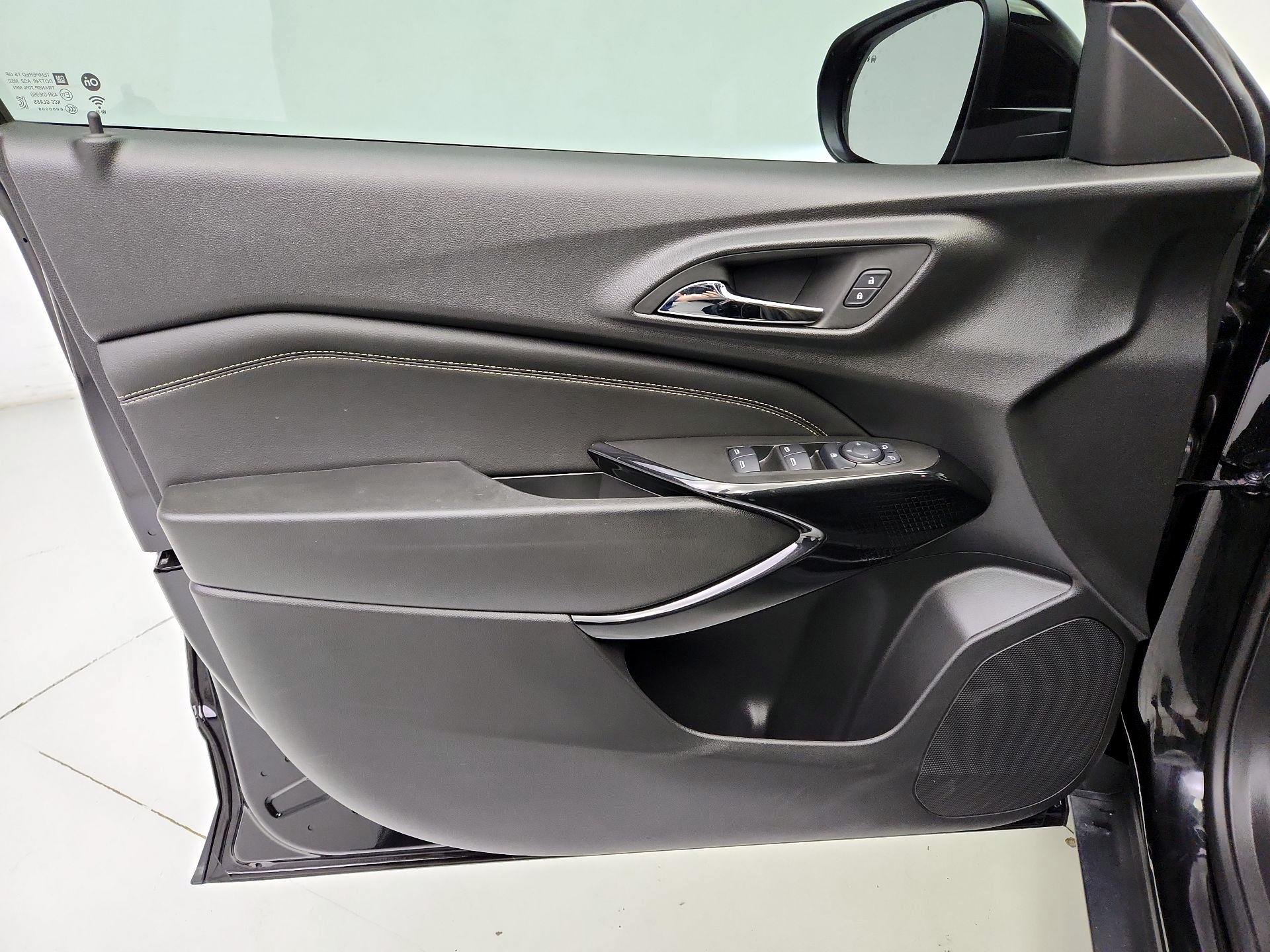 Thumbnail: 2024 Chevrolet Trax - 12