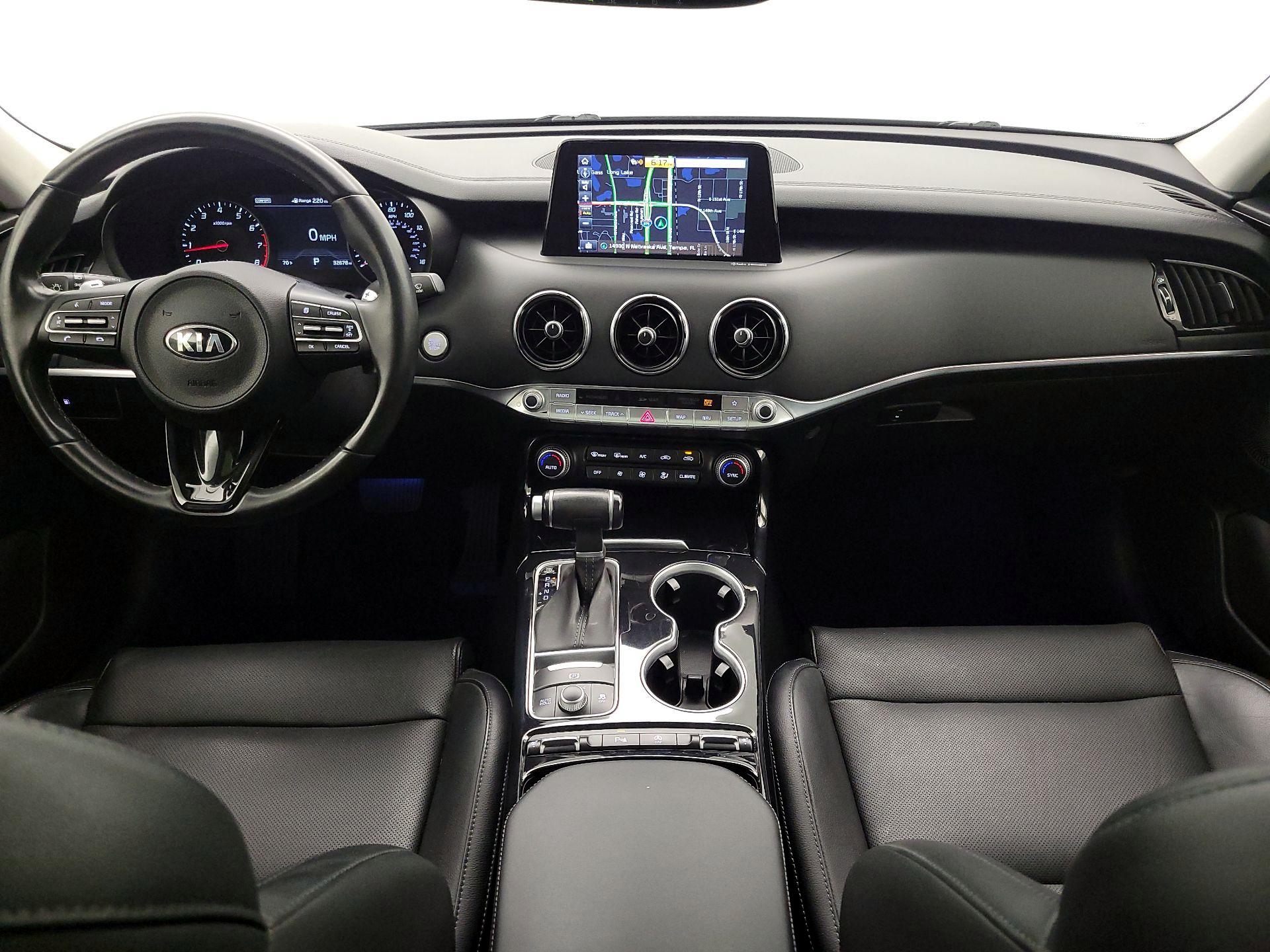 Thumbnail: 2018 Kia Stinger - 9