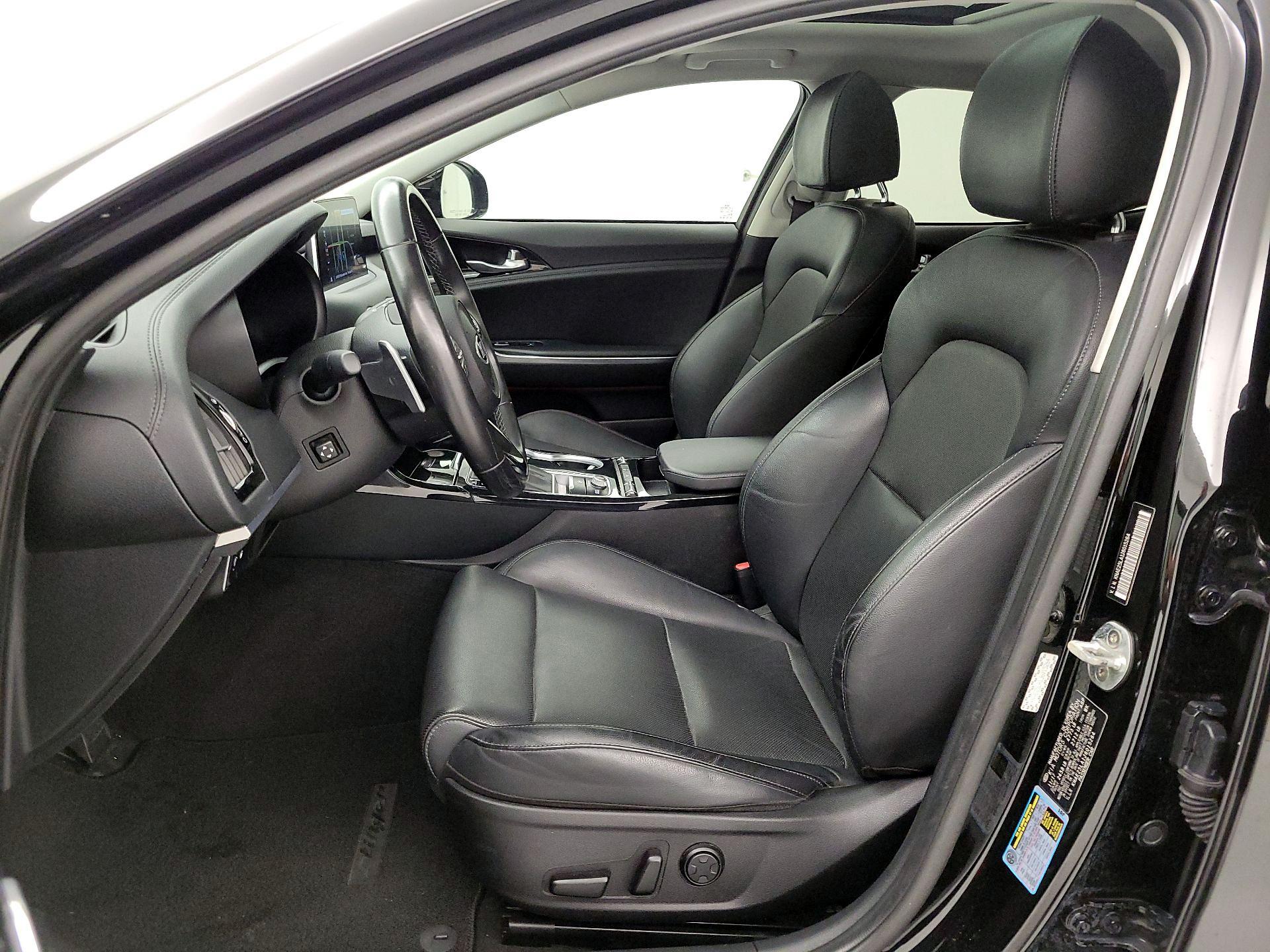 Thumbnail: 2018 Kia Stinger - 11