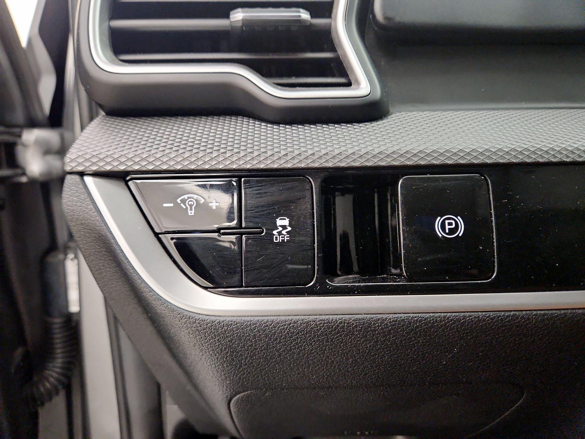 Thumbnail: 2024 Kia Sportage - 13