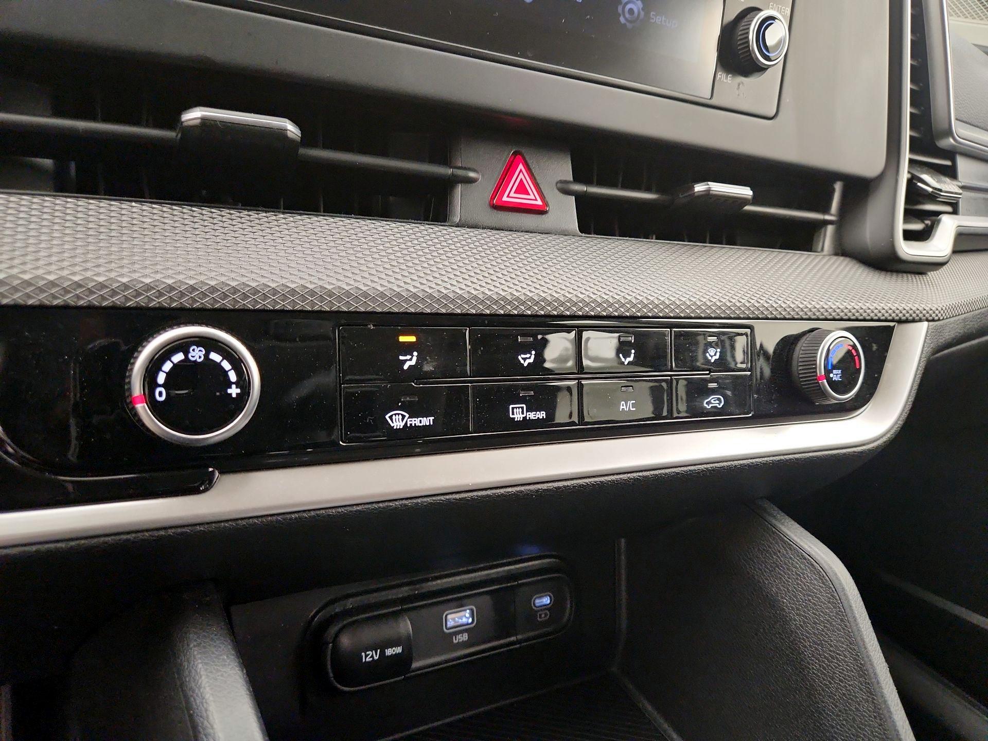 Thumbnail: 2024 Kia Sportage - 16