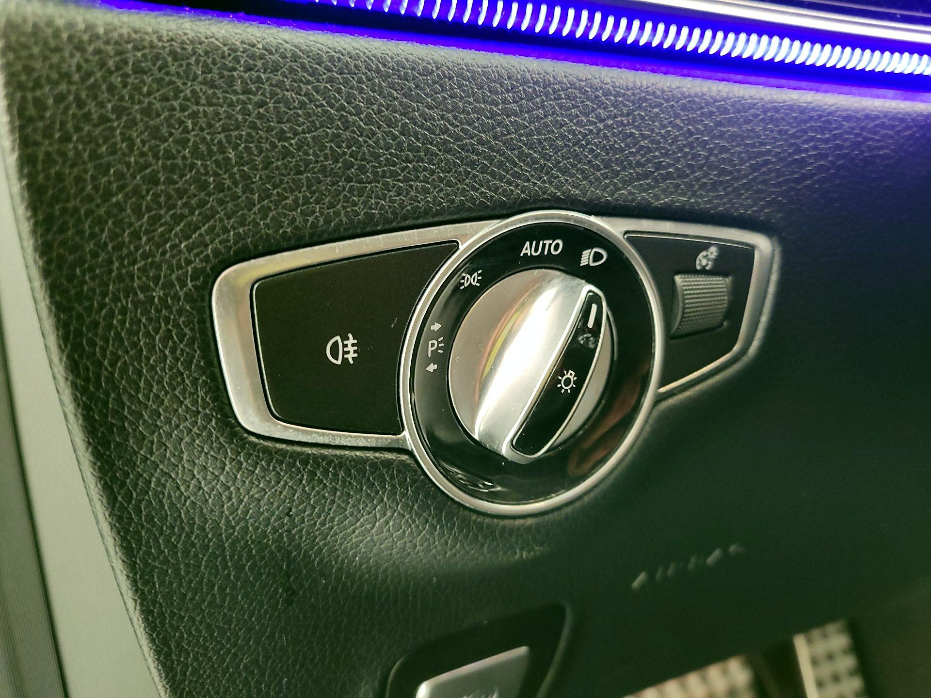 Thumbnail: 2019 Mercedes-Benz E-Class - 13