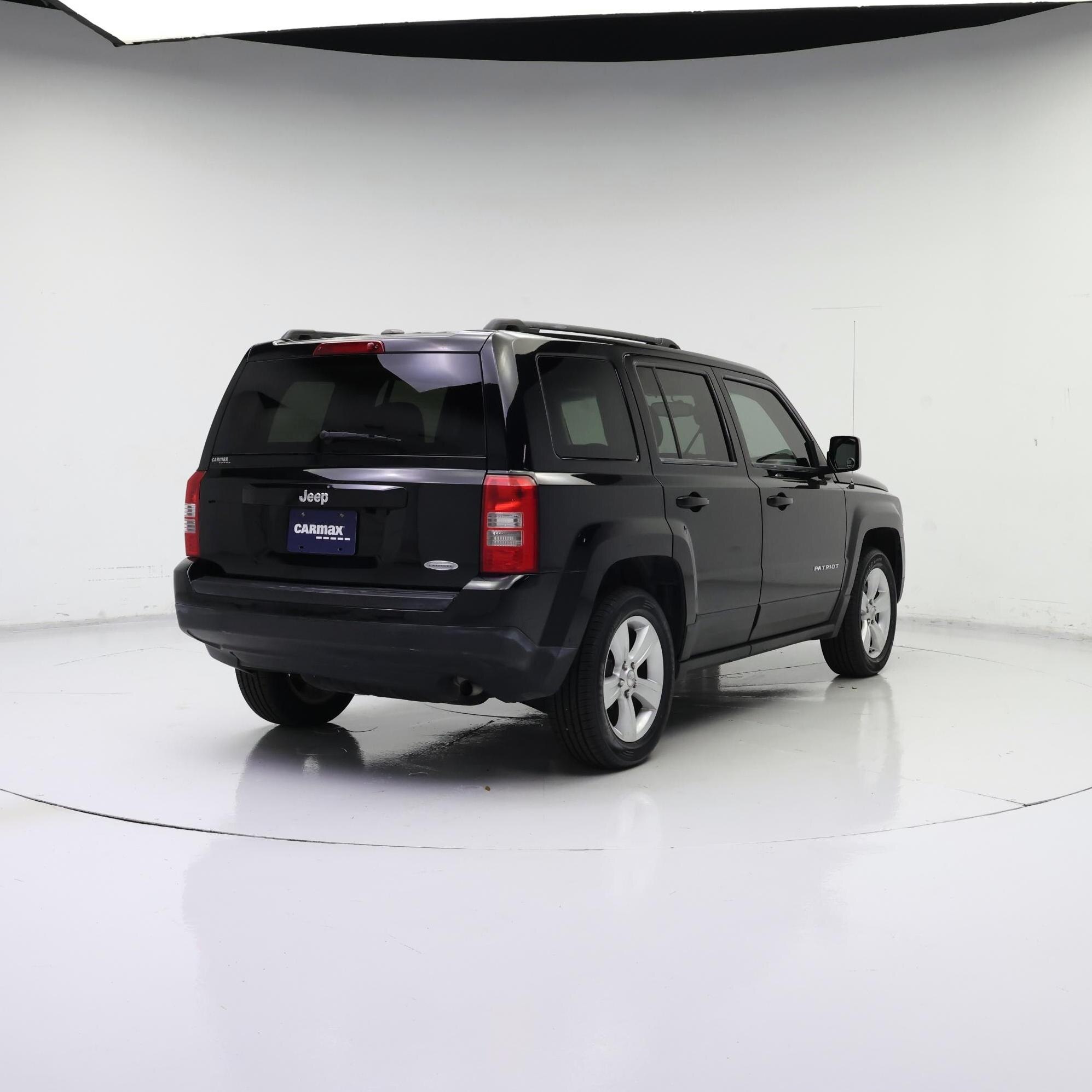 Thumbnail: 2016 Jeep Patriot - 8