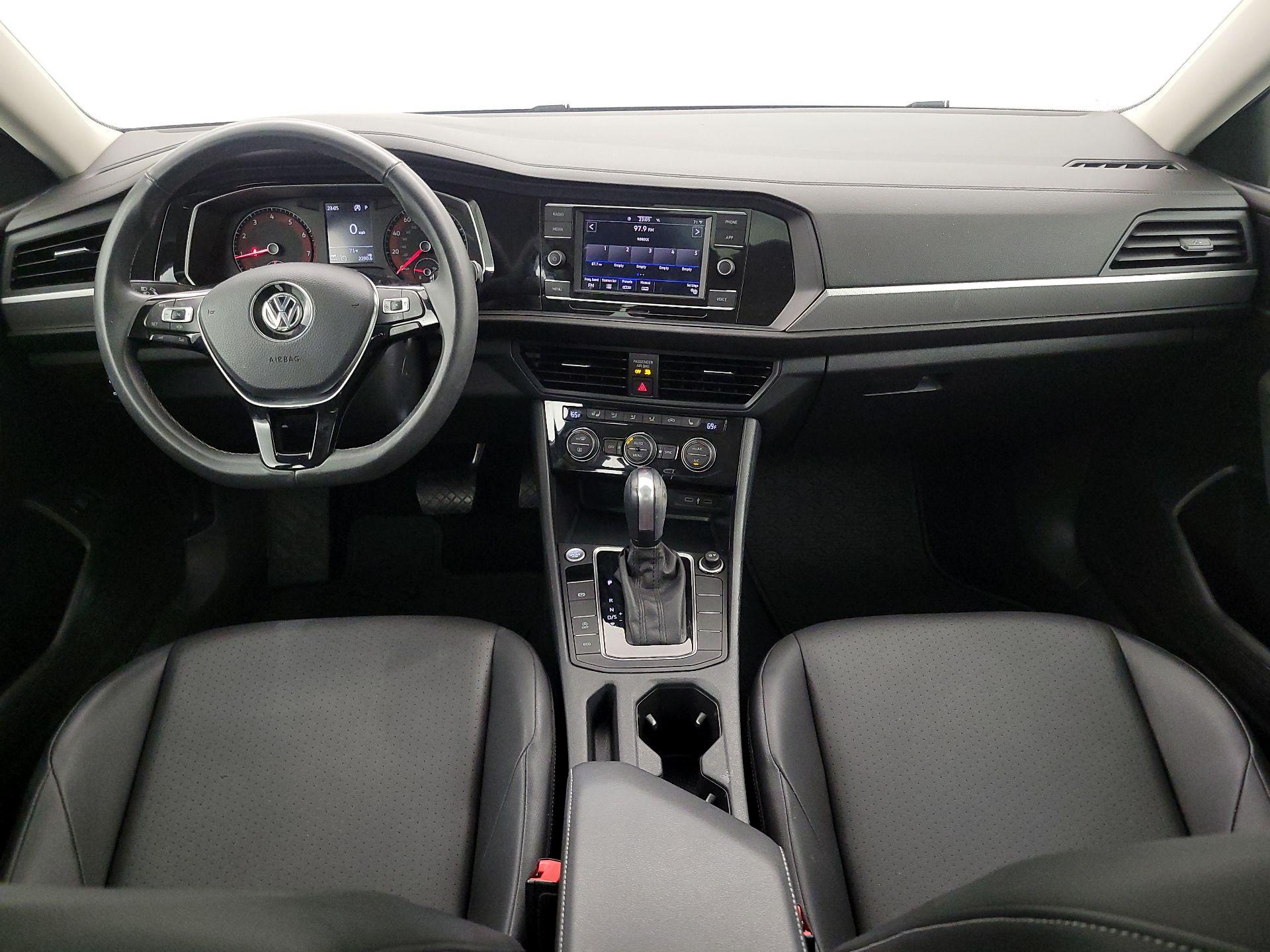Thumbnail: 2020 Volkswagen Jetta - 9
