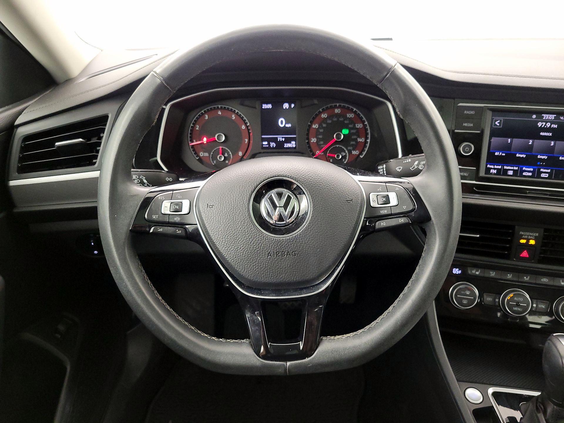 Thumbnail: 2020 Volkswagen Jetta - 10