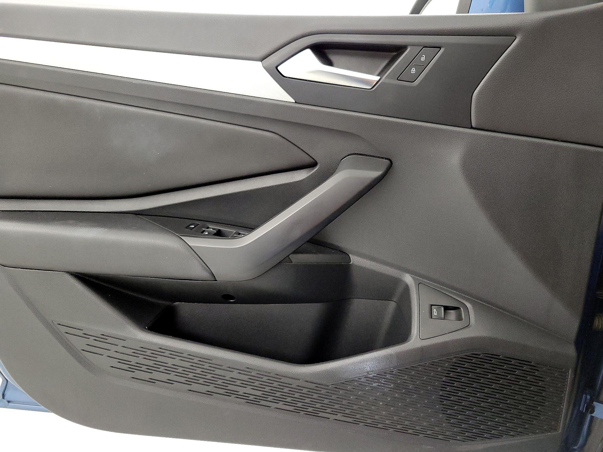 Thumbnail: 2020 Volkswagen Jetta - 12