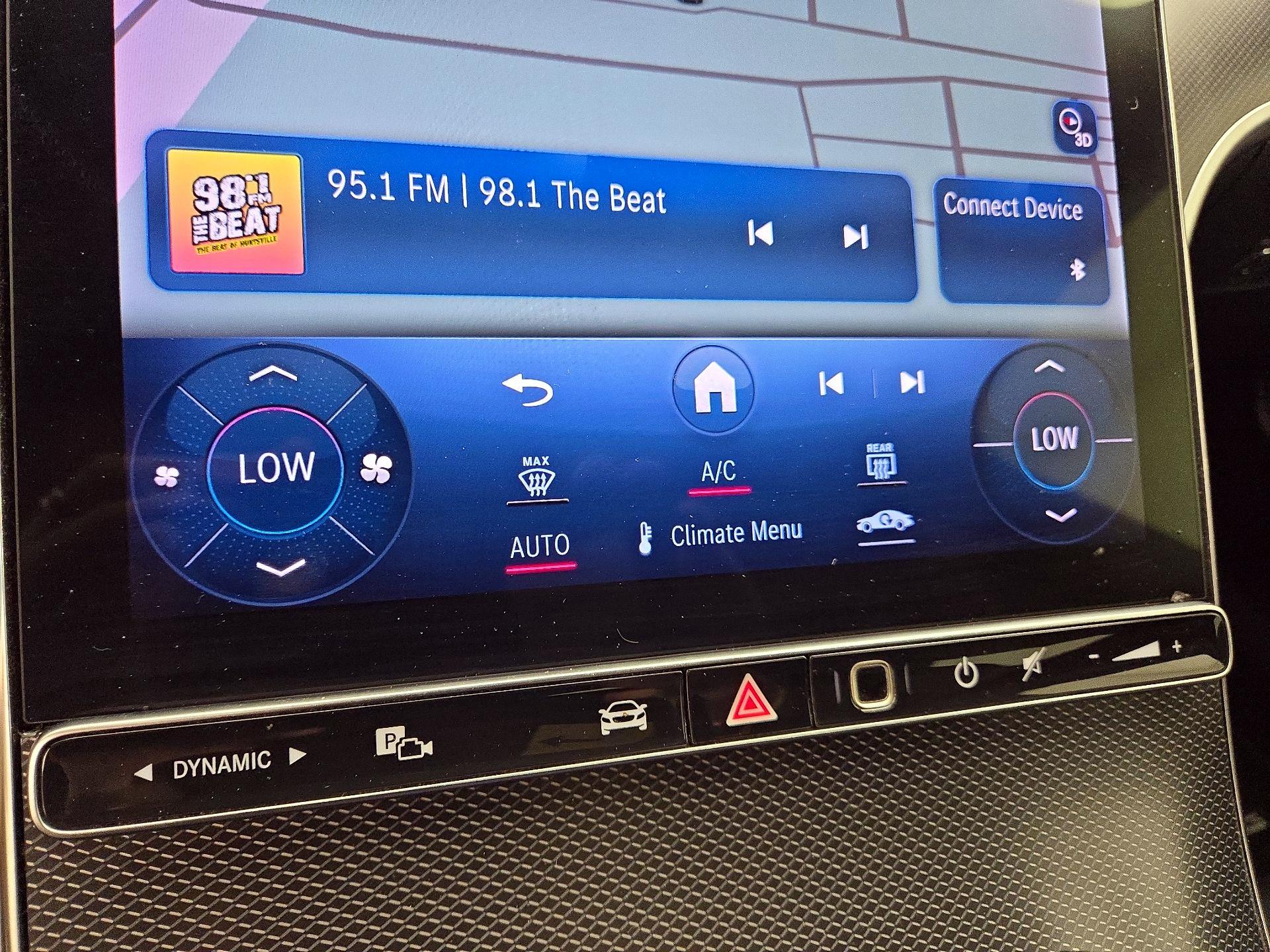 Thumbnail: 2024 Mercedes-Benz C-Class - 17