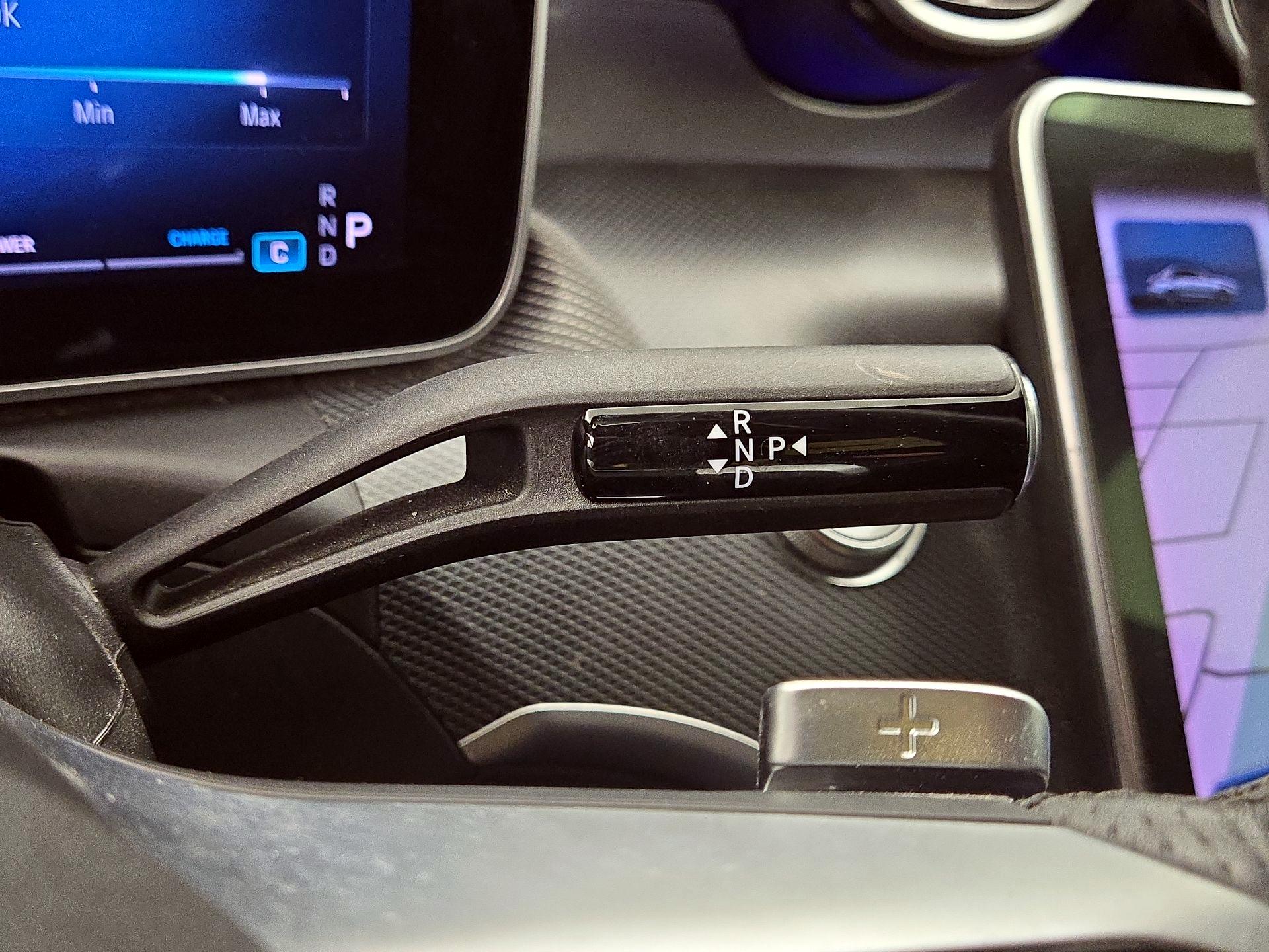 Thumbnail: 2024 Mercedes-Benz C-Class - 18