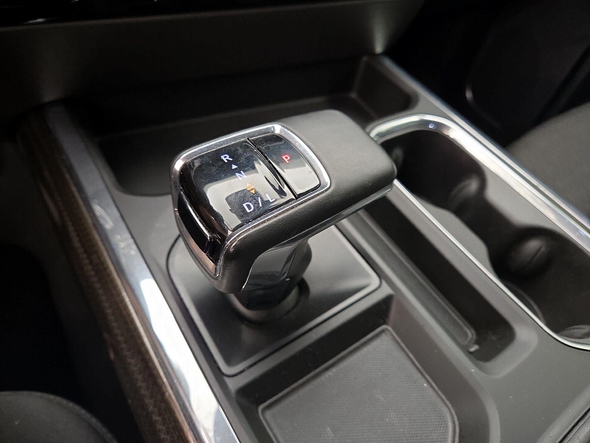 Thumbnail: 2024 Chevrolet Silverado 1500 - 17