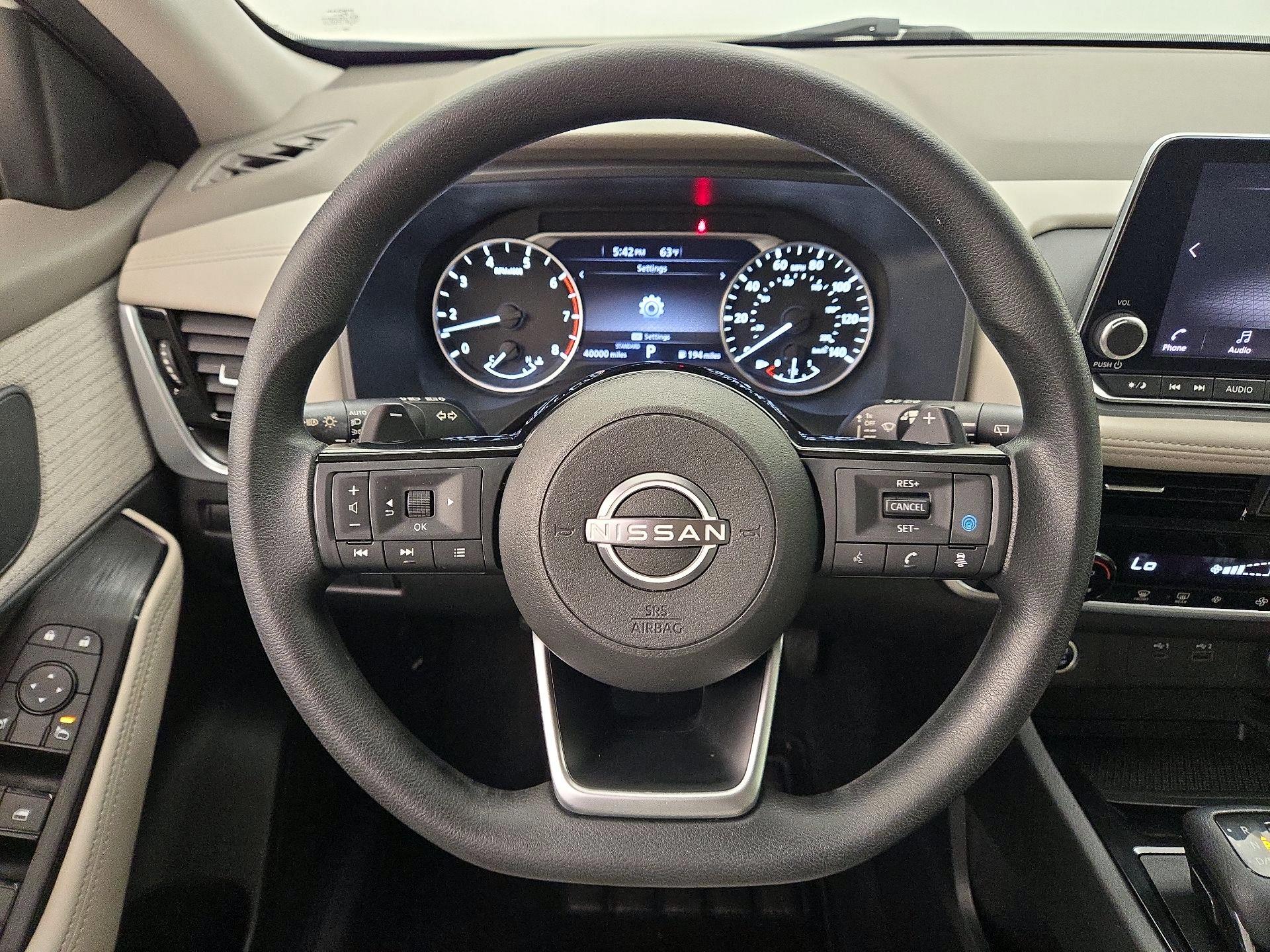 Thumbnail: 2022 Nissan Rogue - 10