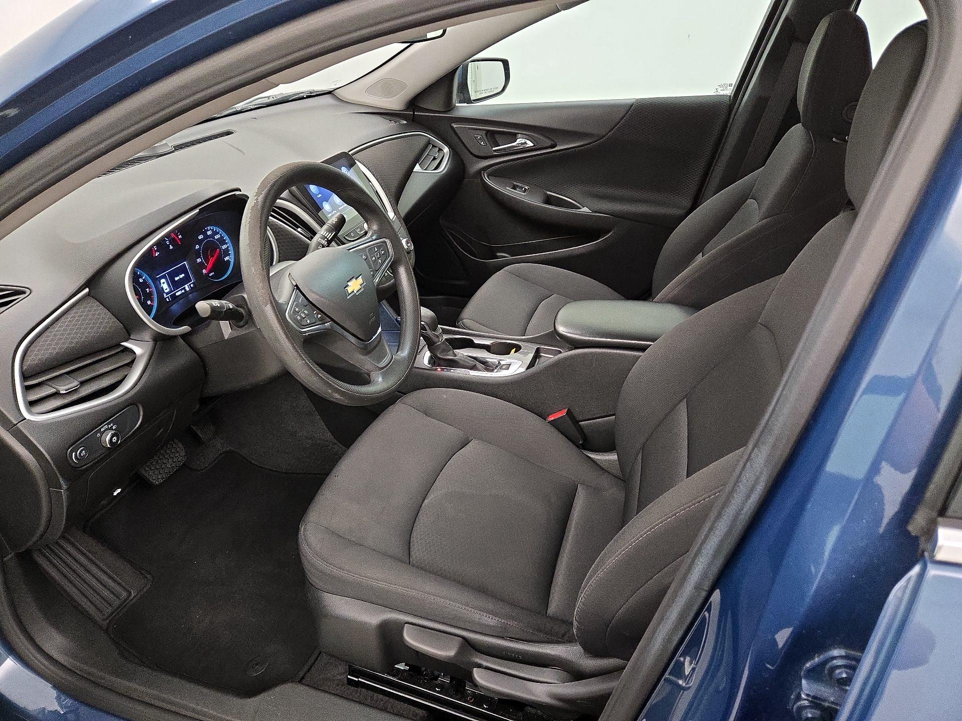 Thumbnail: 2024 Chevrolet Malibu - 11