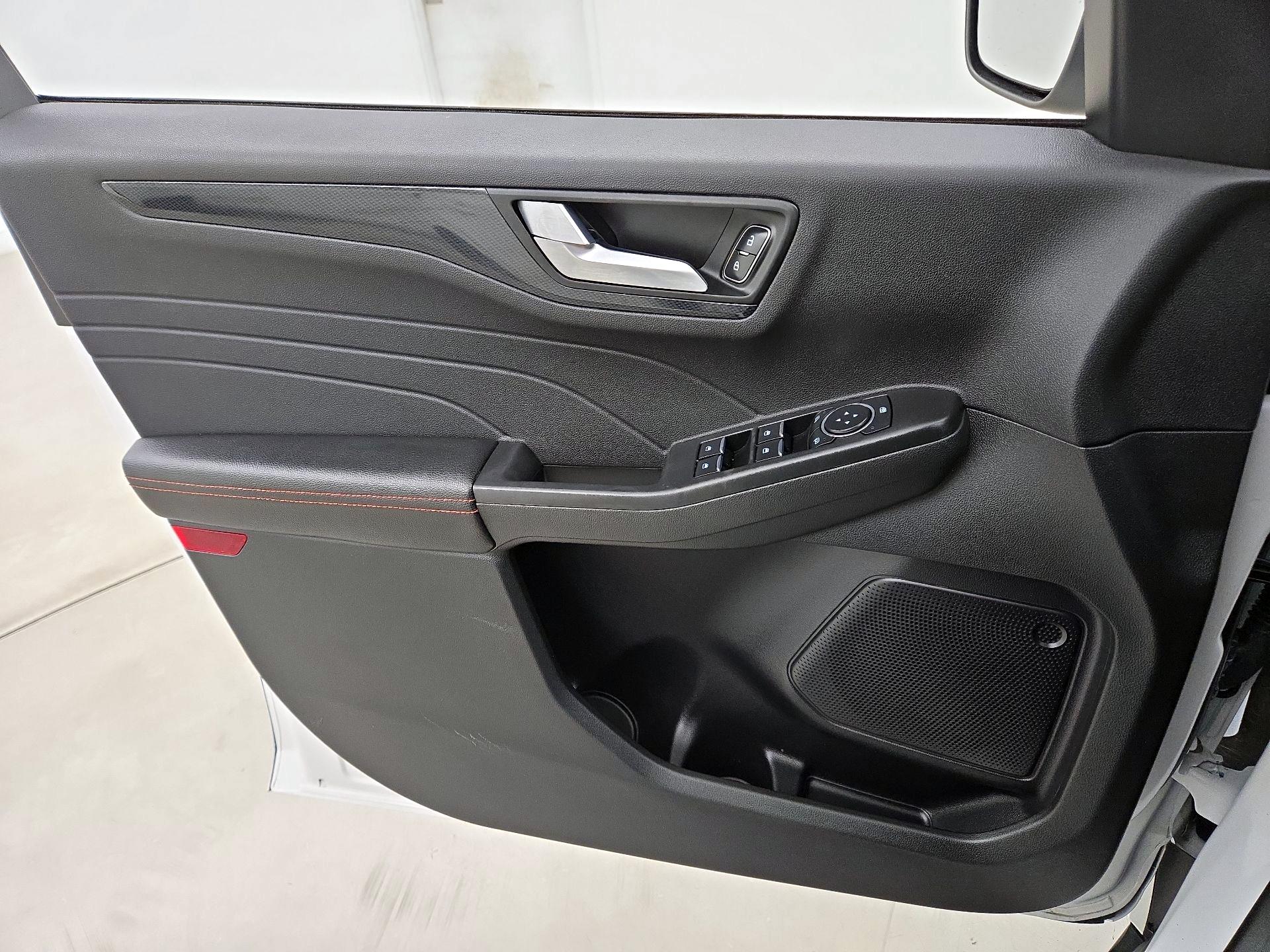 Thumbnail: 2023 Ford Escape - 12