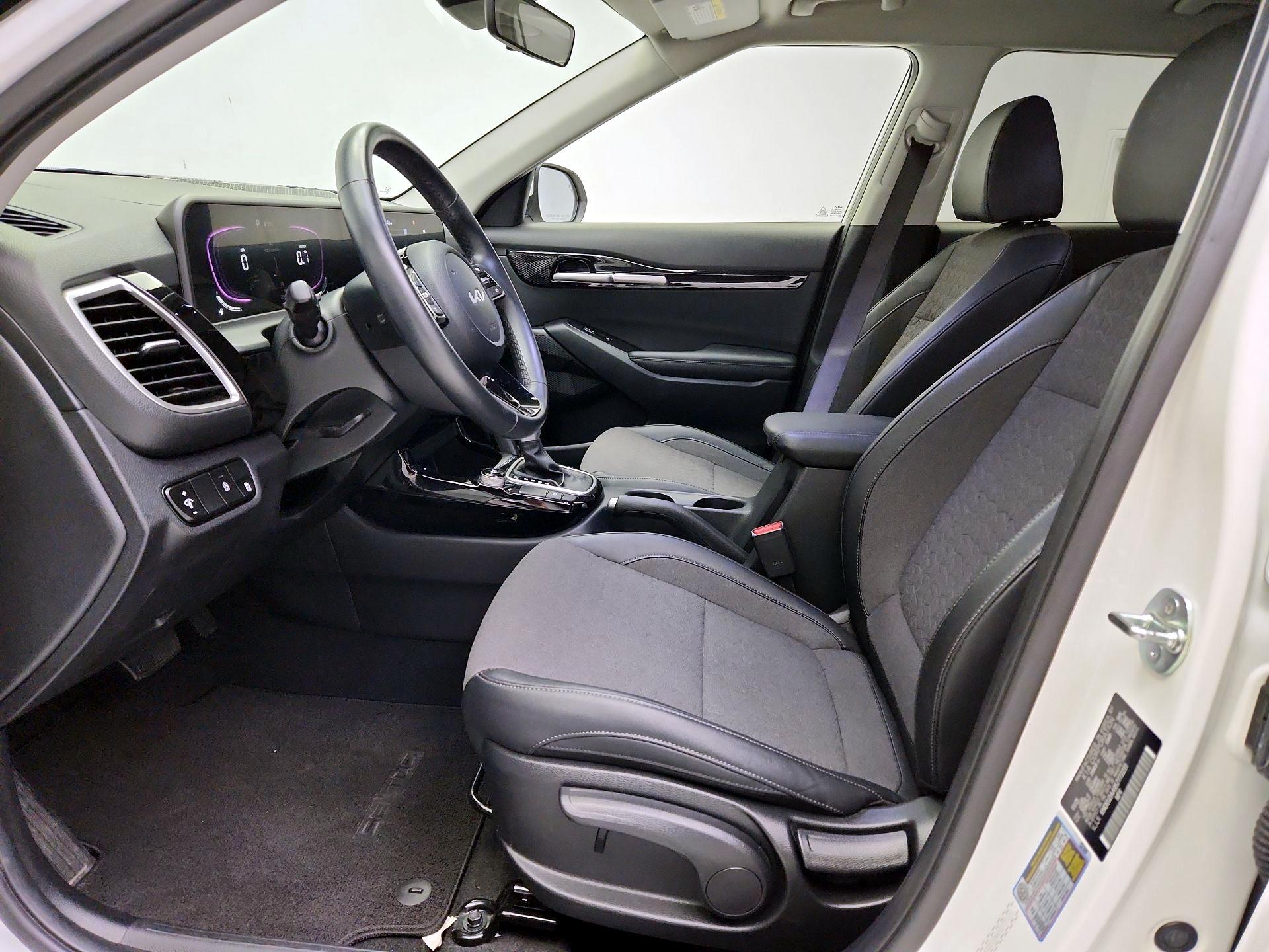 Thumbnail: 2025 Kia Seltos - 11