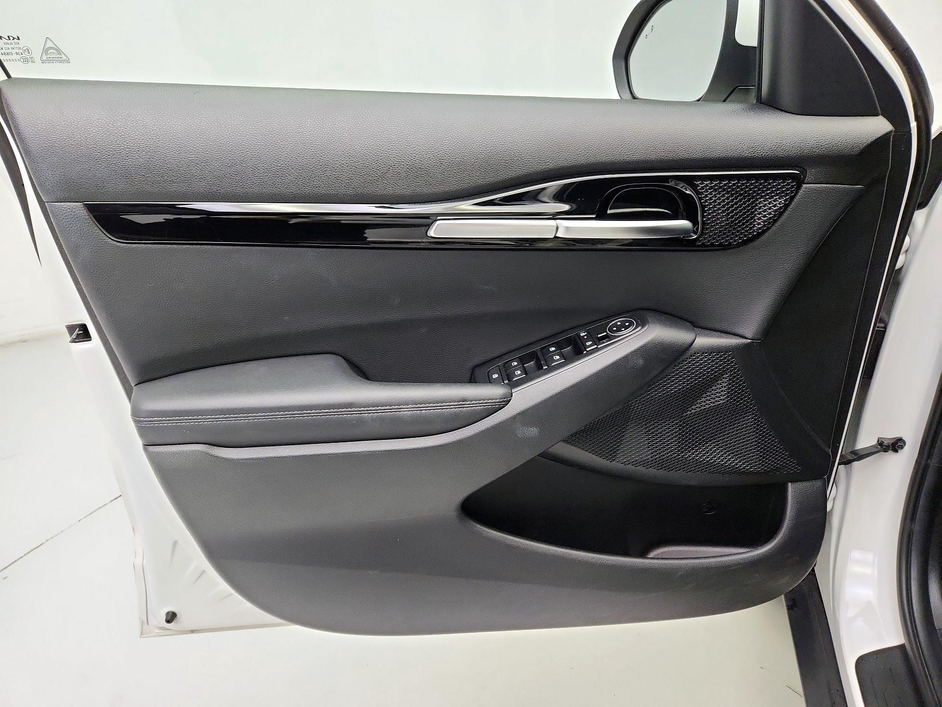 Thumbnail: 2025 Kia Seltos - 12