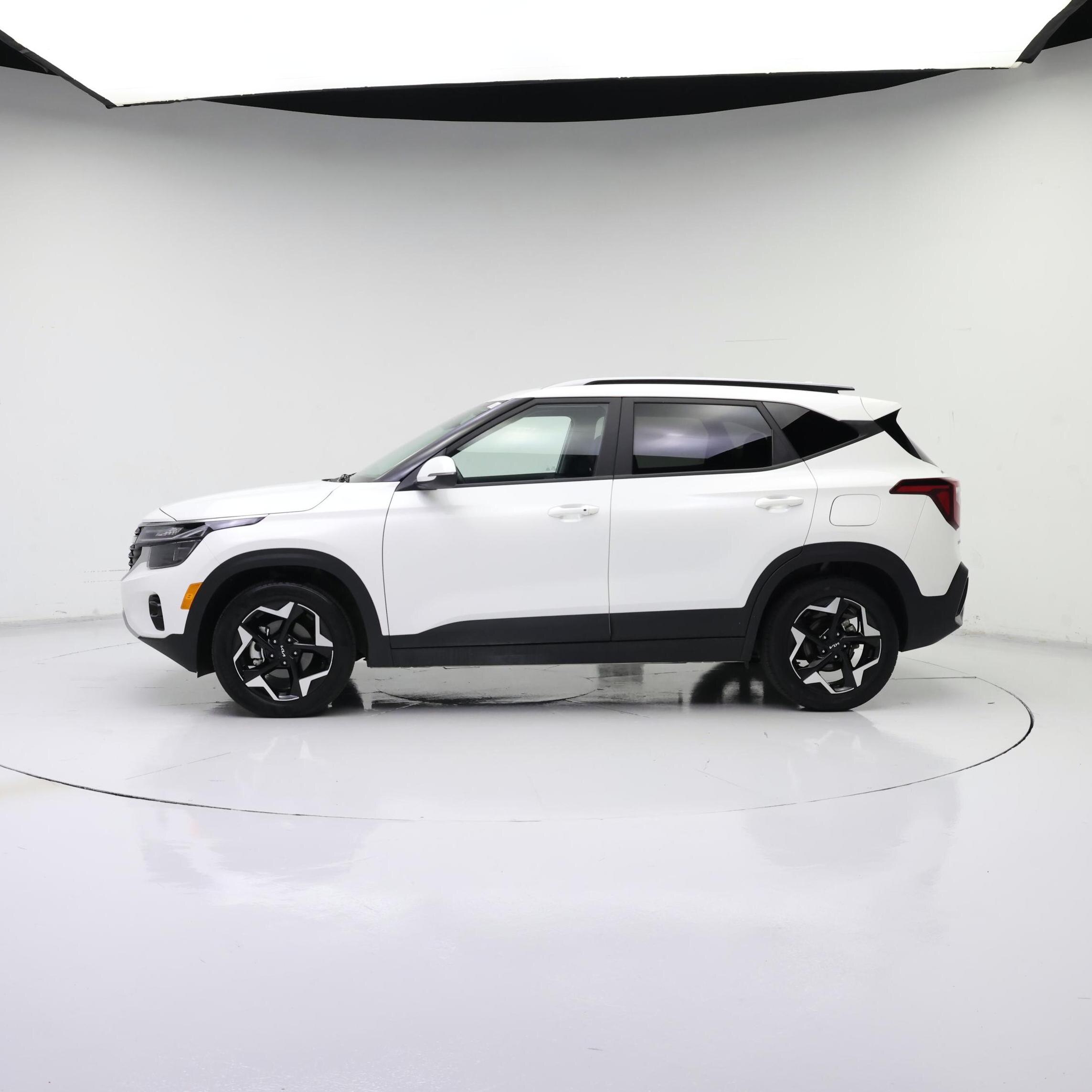 Thumbnail: 2025 Kia Seltos - 3