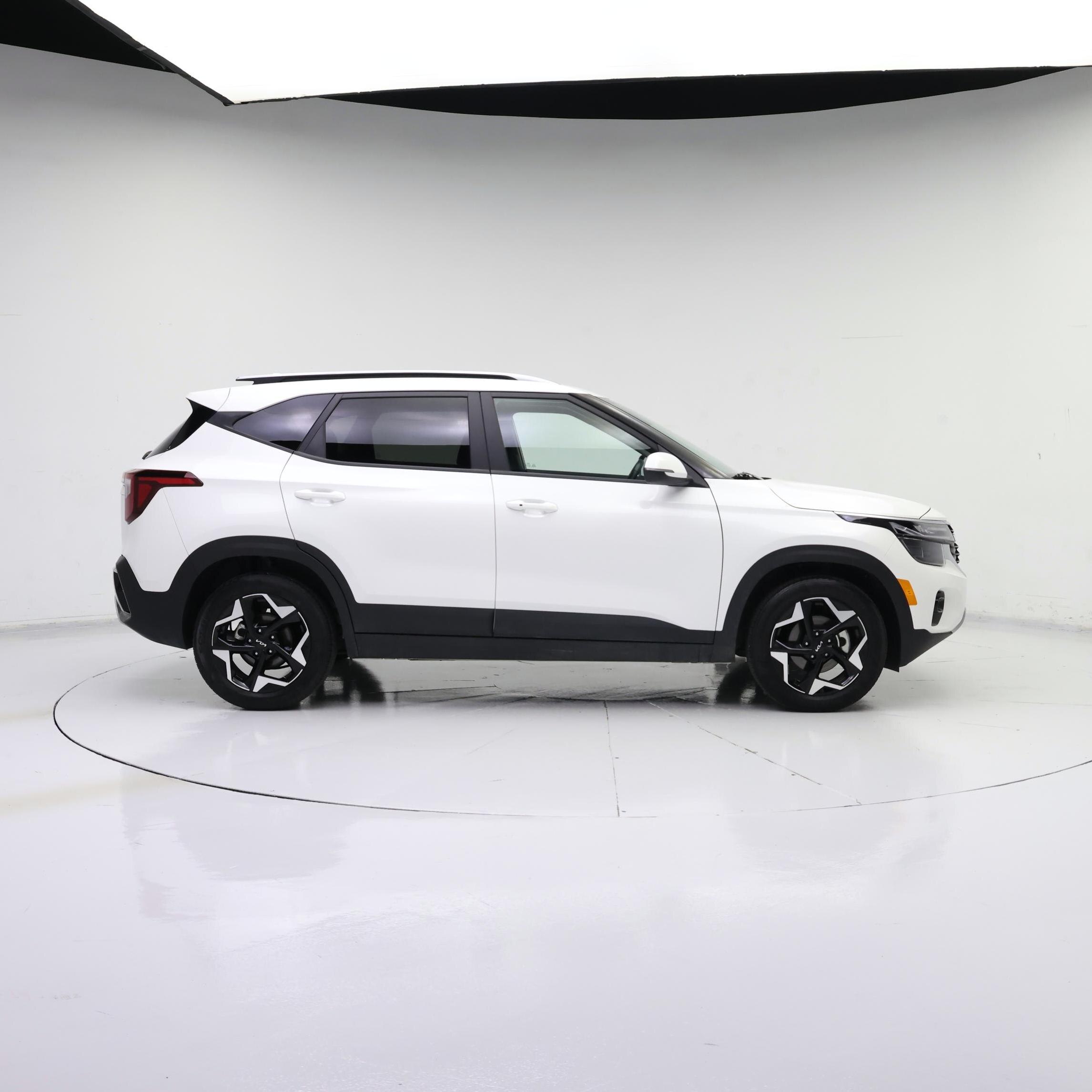 Thumbnail: 2025 Kia Seltos - 7