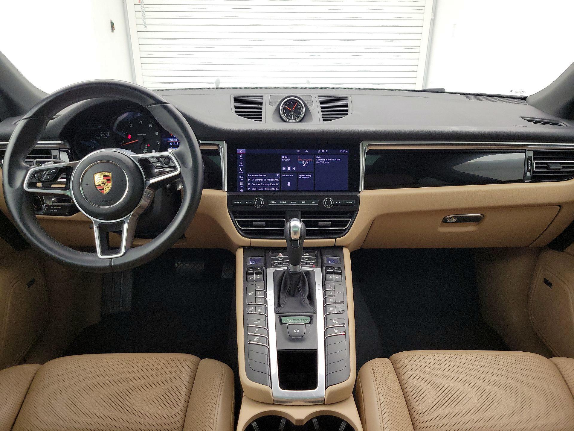 Thumbnail: 2021 Porsche Macan - 9