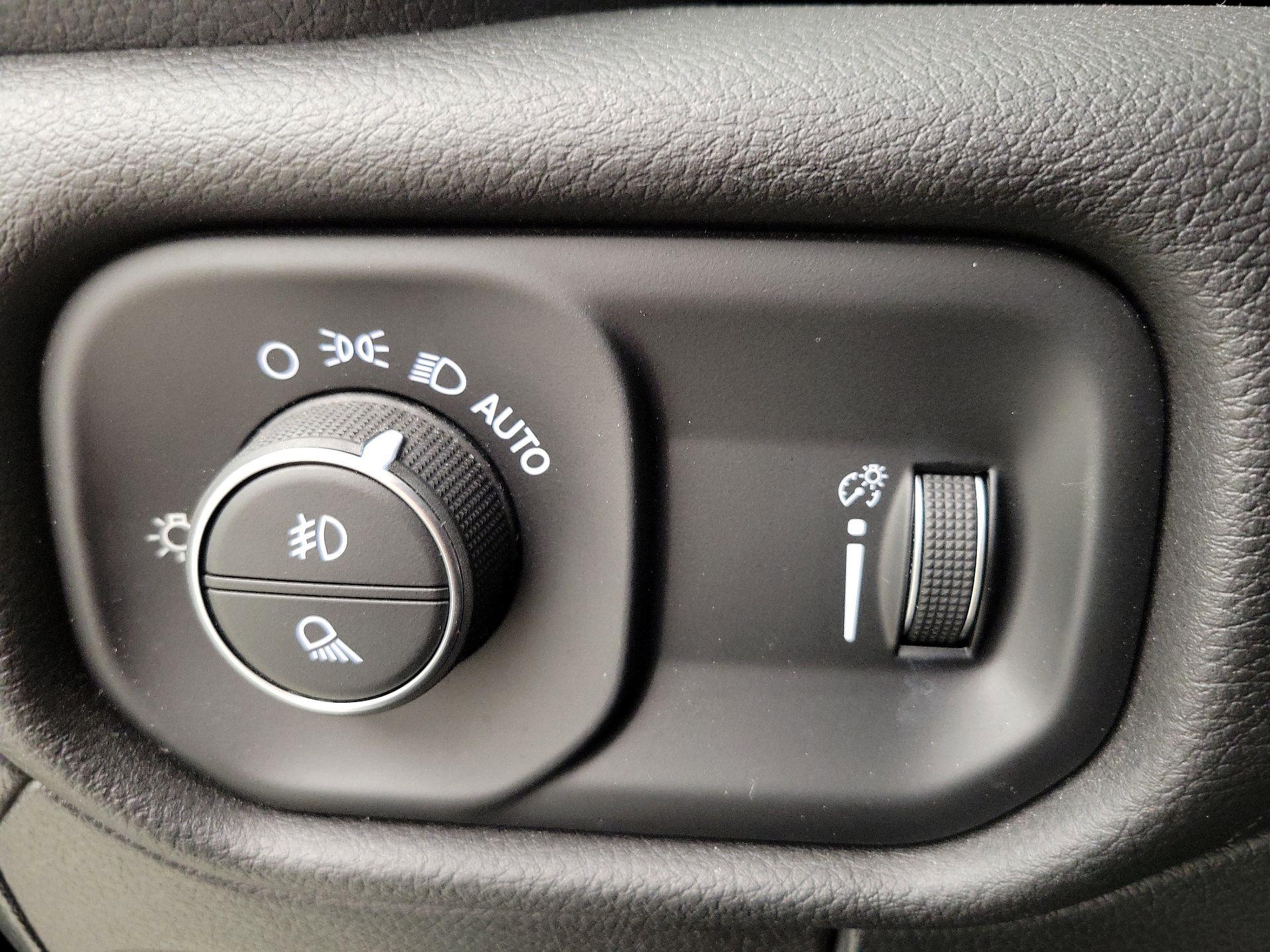 Thumbnail: 2023 RAM 1500 - 13