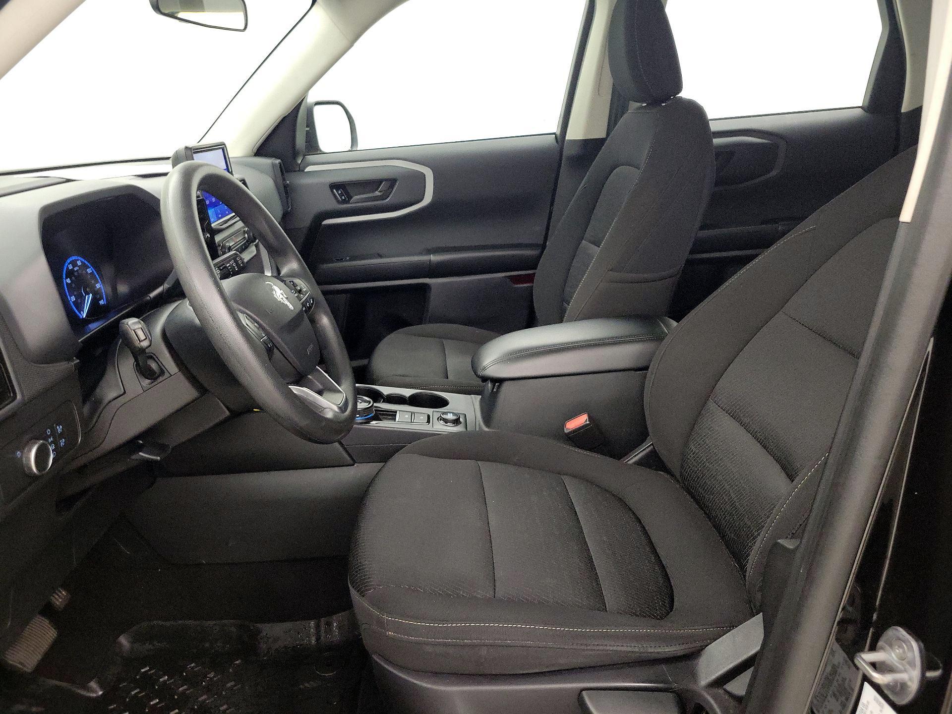 Thumbnail: 2022 Ford Bronco Sport - 11