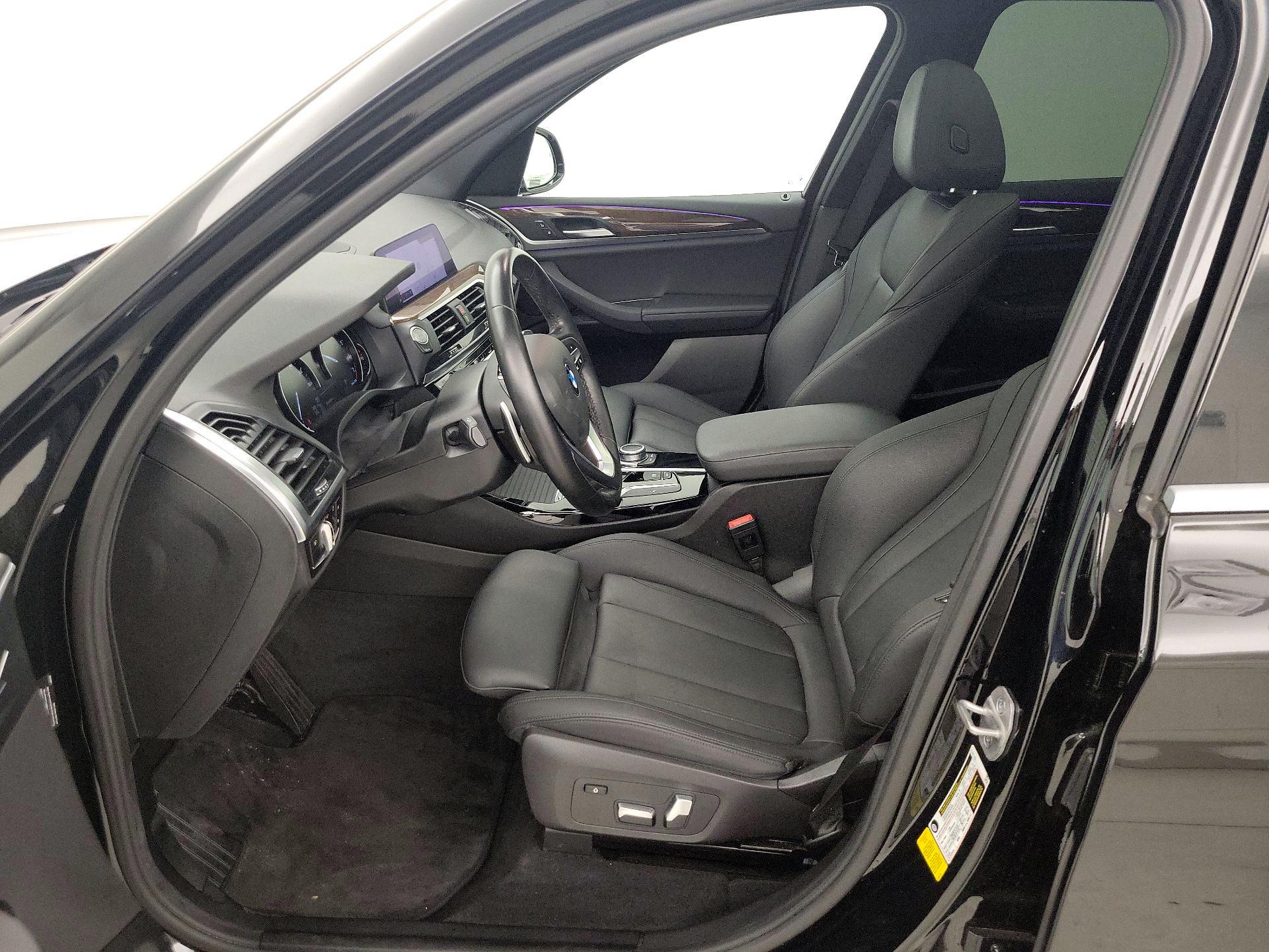 Thumbnail: 2021 BMW X3 - 11